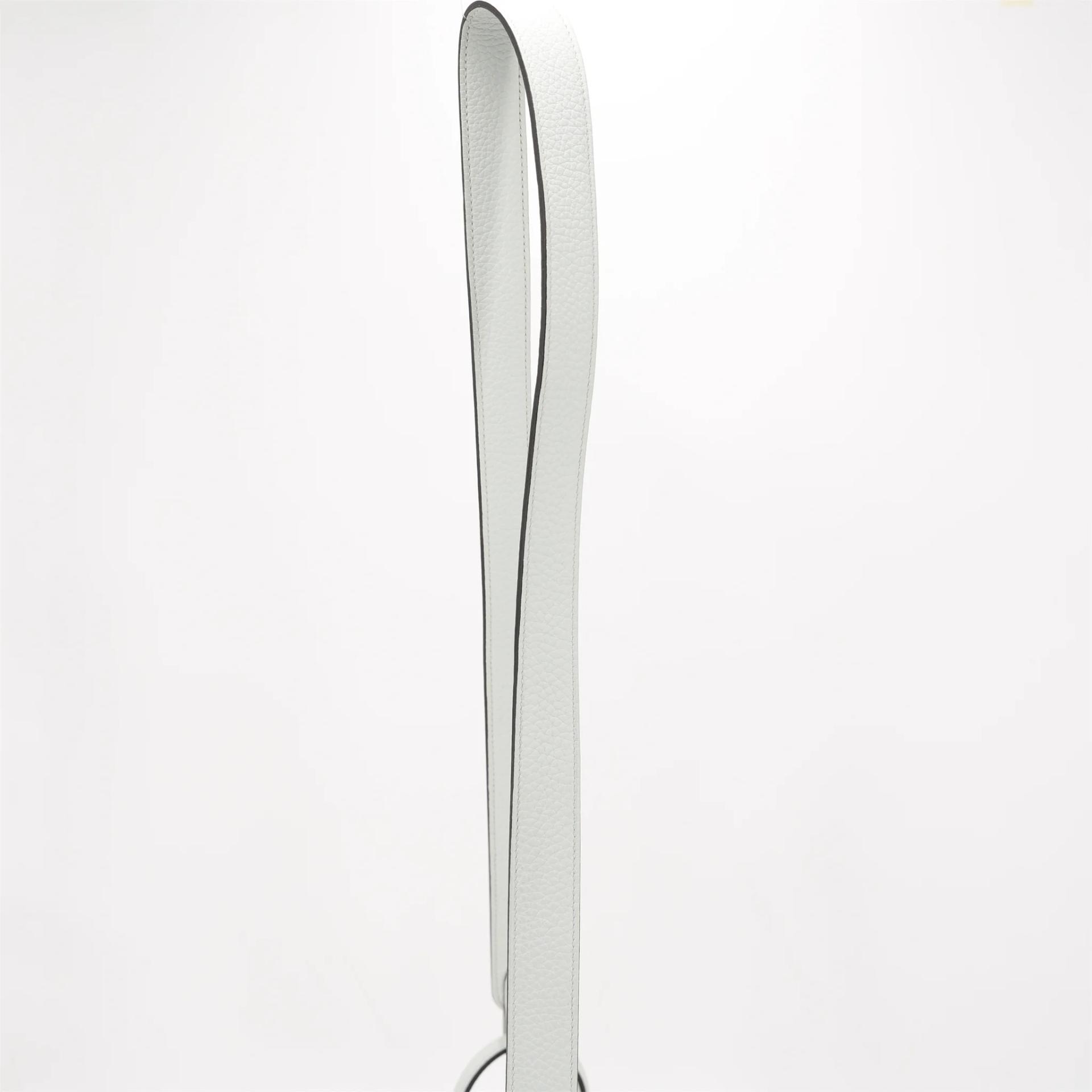 Very Good ( Rank A) HERMÈS Mini Lindy II Gris Platine (N4) Clemence Gold hardware W (2024) - 5