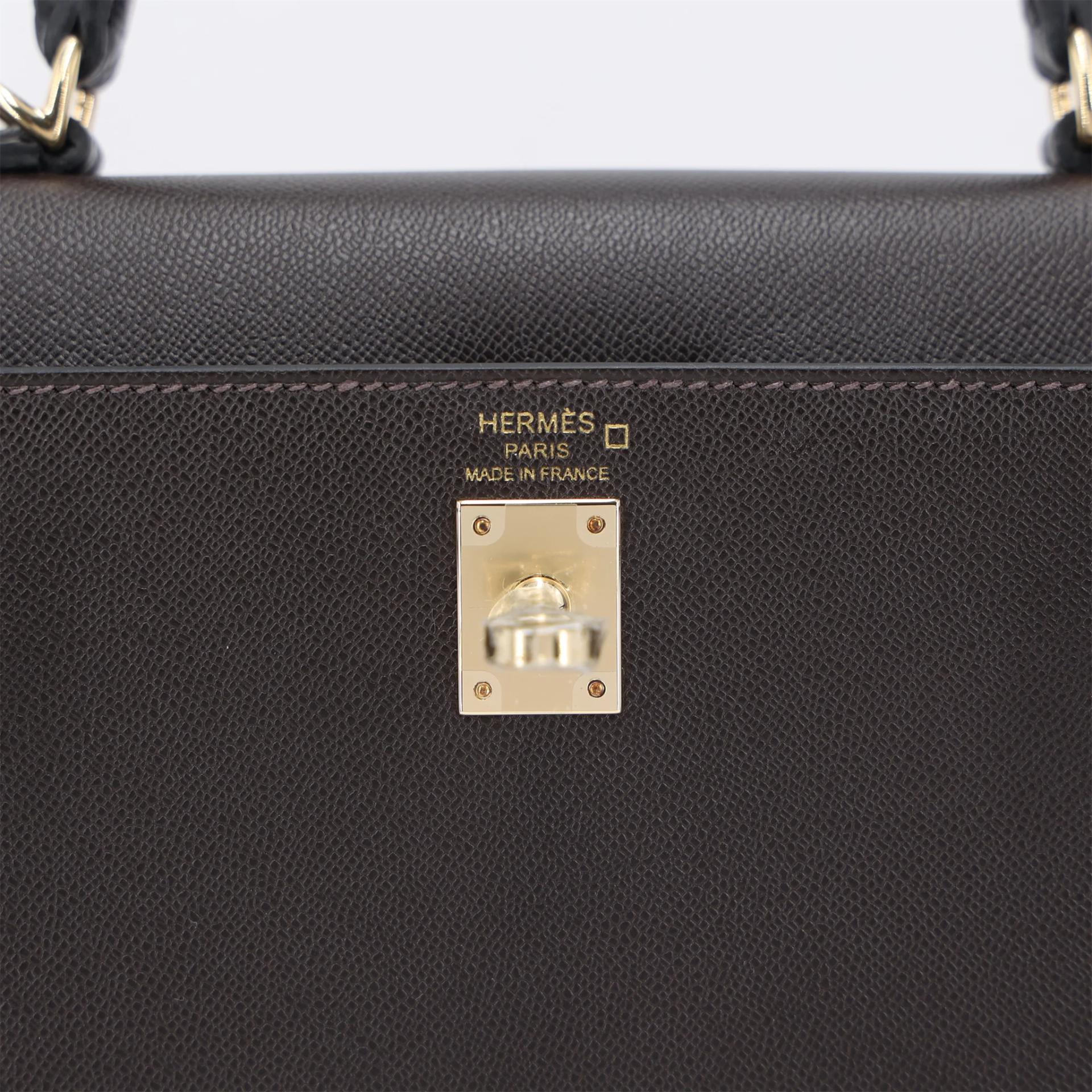 Brand New ( Rank N ) HERMÈS Kelly 25 Sellier Touch Bai Brun（T3） Noir (89) Matte Alligator Madame Permabrass hardware G (2026) - 10
