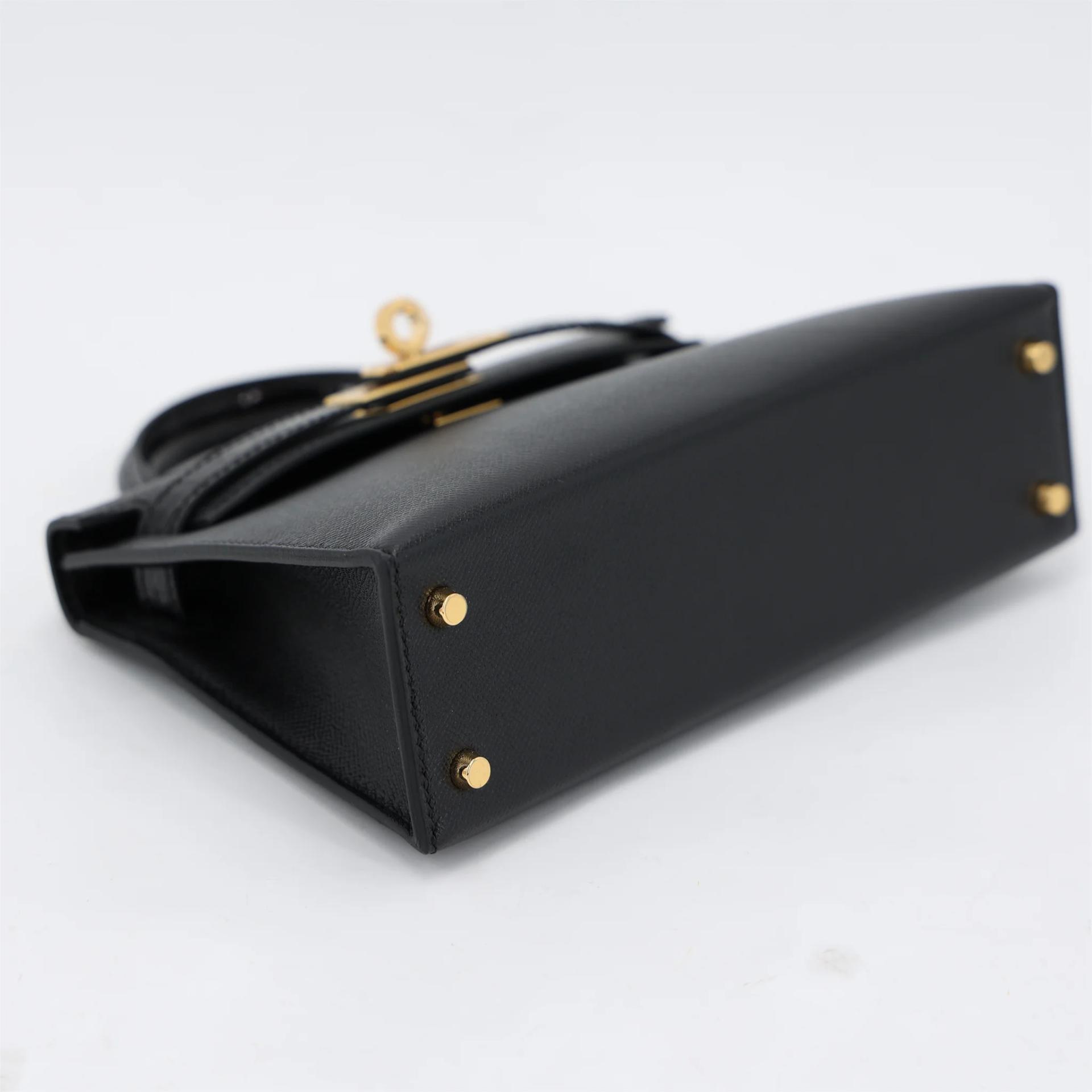 Brand New ( Rank N ) HERMÈS Mini Kelly II Touch Noir (89) Shiny Alligator Madame Gold hardware G (2026) - 4