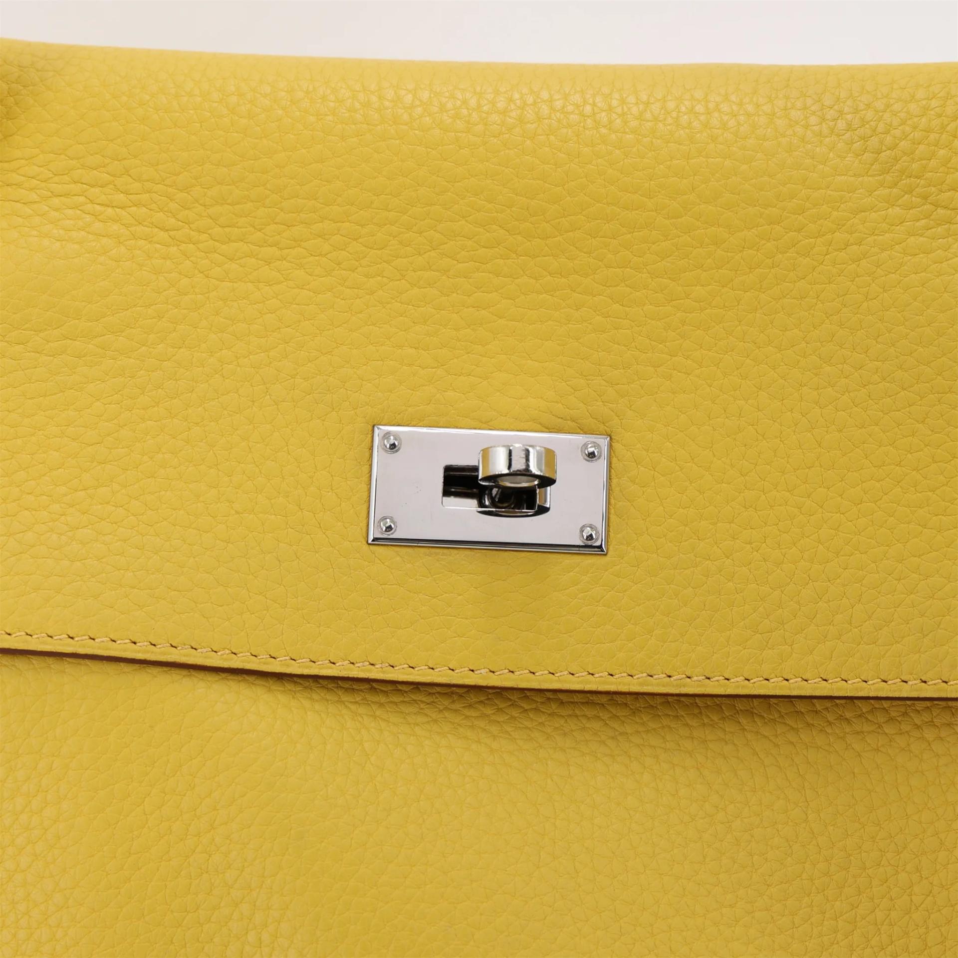 Very Good ( Rank A) HERMÈS Shoulder Kelly 42 Soleil (9H) Clemence Palladium hardware Square M (2009) - 13