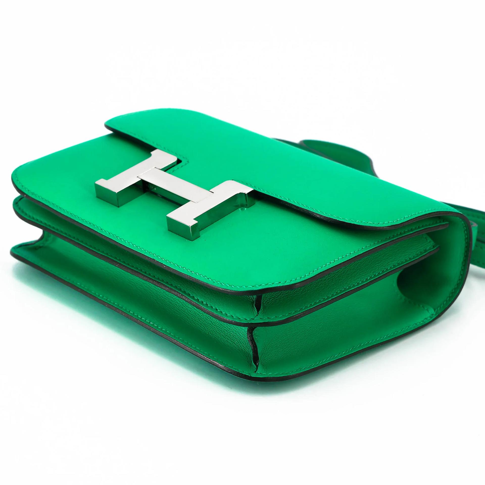 Very Good ( Rank A) HERMÈS Constance Mini Vert Jade (O6) Swift Palladium hardware Y (2020) - 4