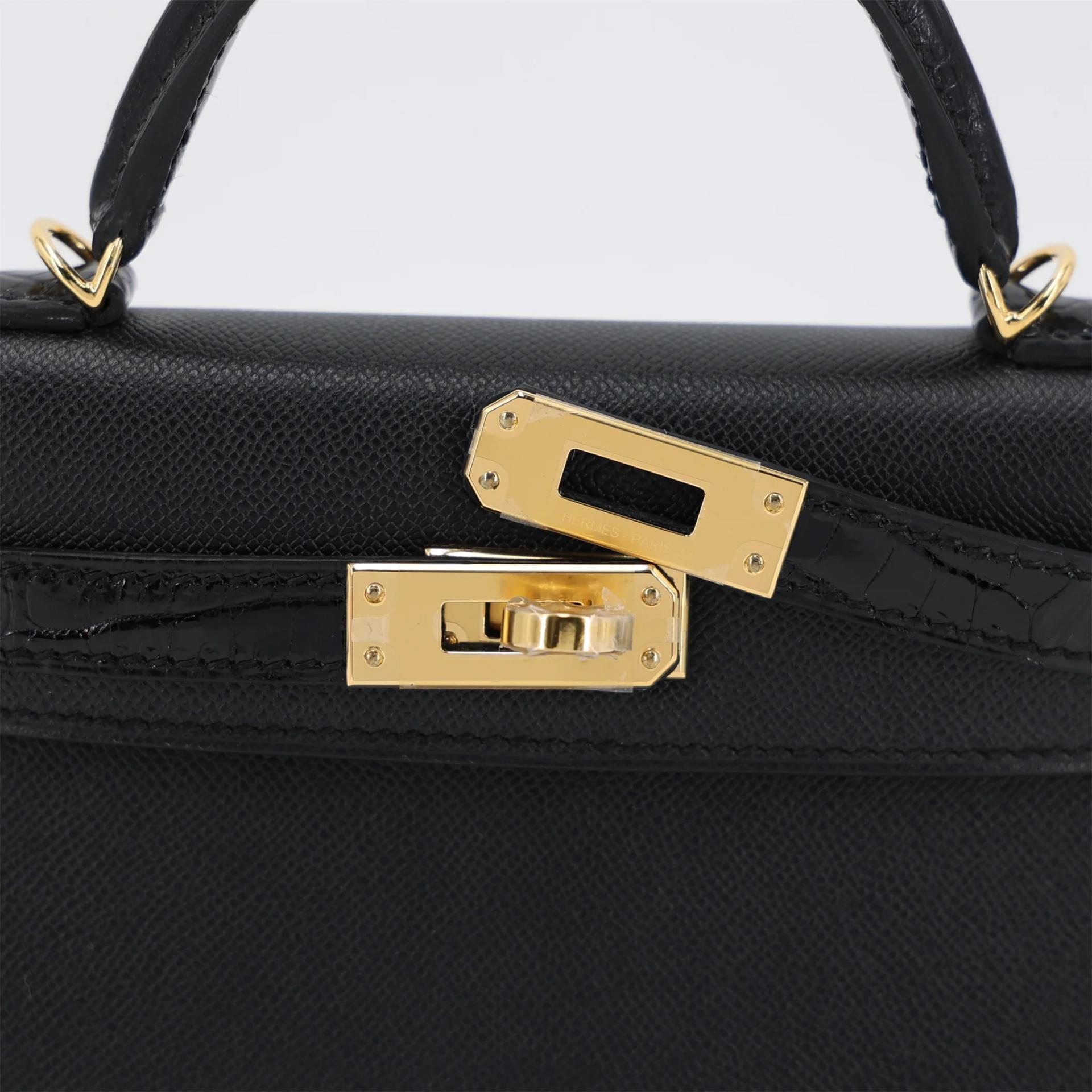 Brand New ( Rank N ) HERMÈS Mini Kelly II Touch Noir (89) Shiny Alligator Madame Gold hardware G (2026) - 8
