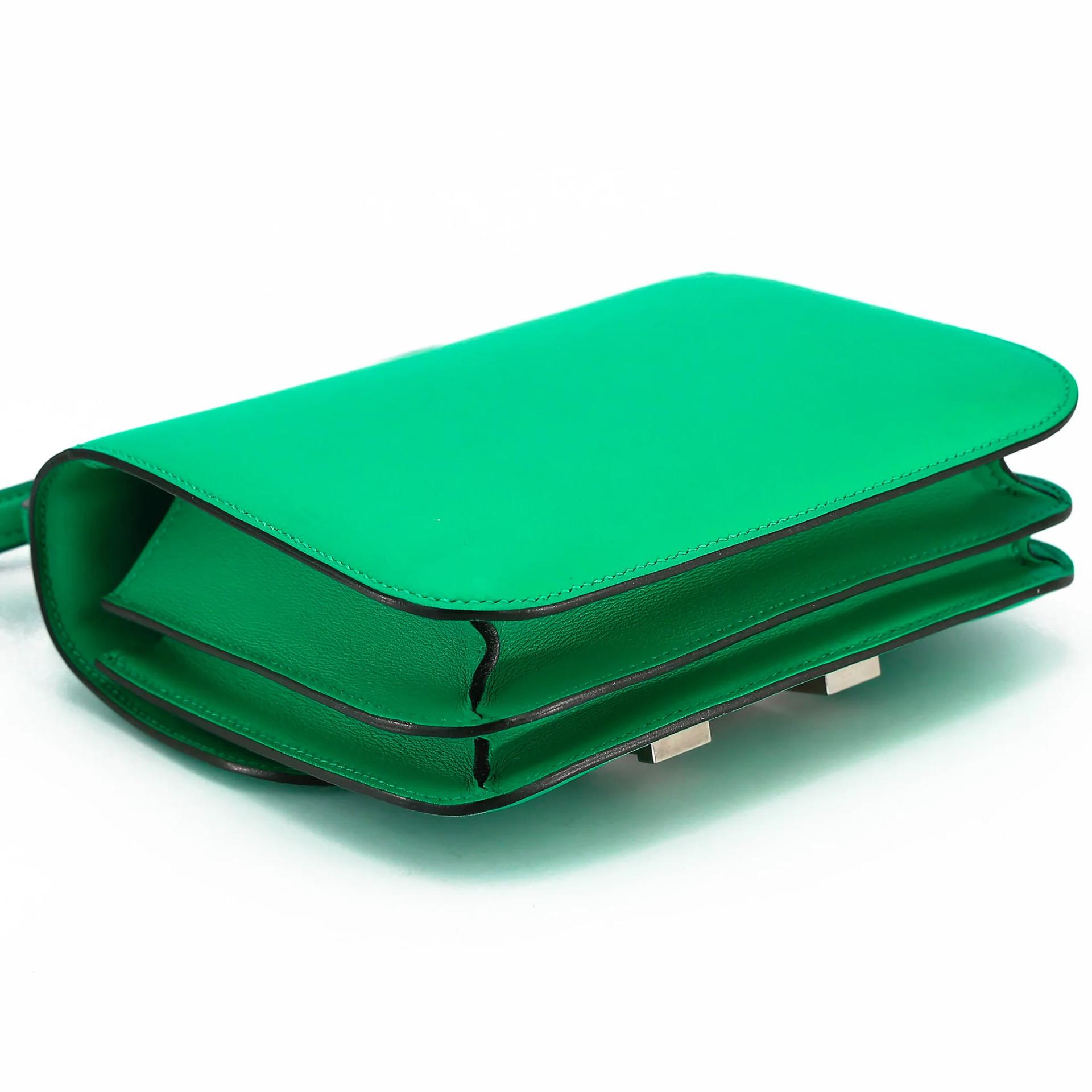 Very Good ( Rank A) HERMÈS Constance Mini Vert Jade (O6) Swift Palladium hardware Y (2020) - 7