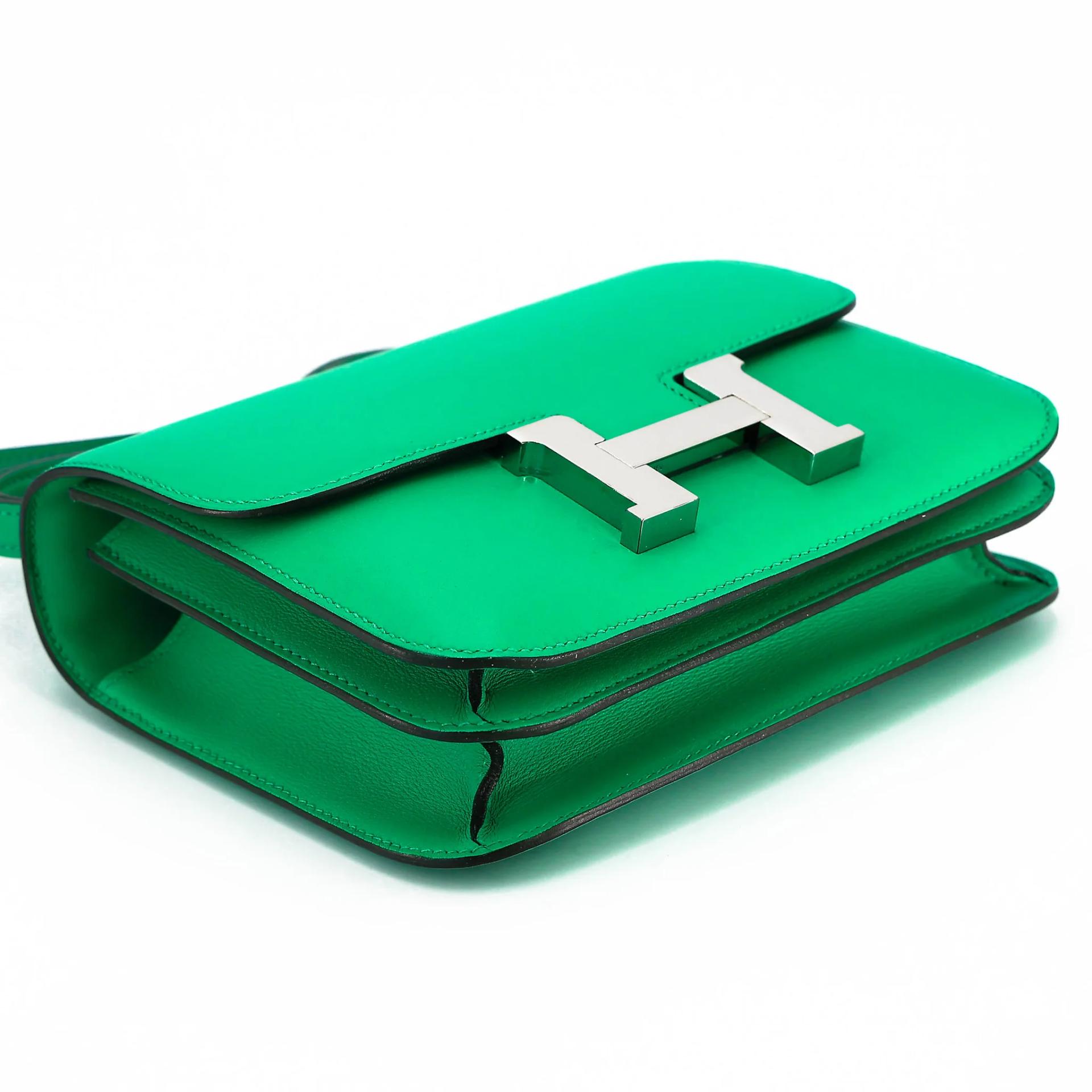 Very Good ( Rank A) HERMÈS Constance Mini Vert Jade (O6) Swift Palladium hardware Y (2020) - 5