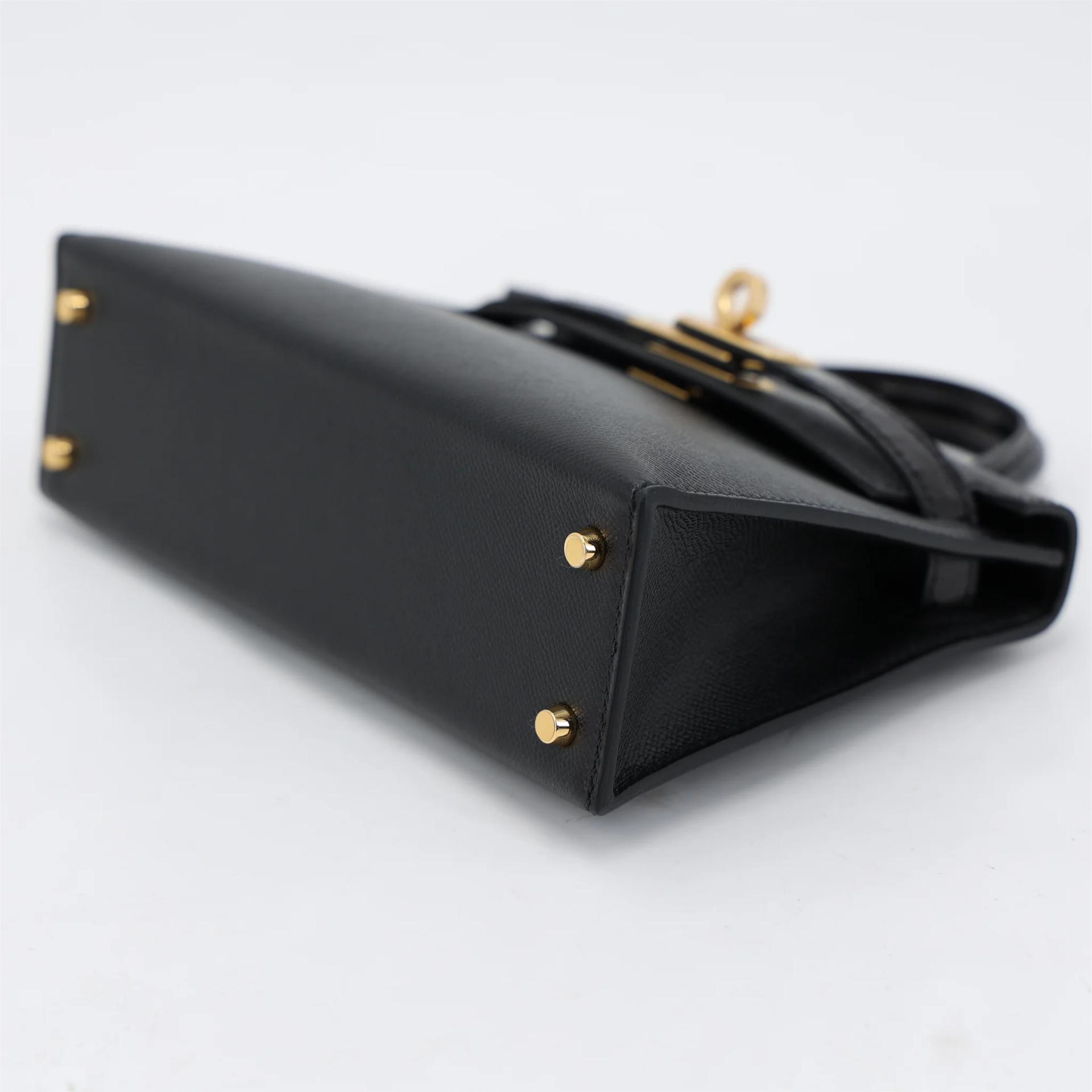 Brand New ( Rank N ) HERMÈS Mini Kelly II Touch Noir (89) Shiny Alligator Madame Gold hardware G (2026) - 5