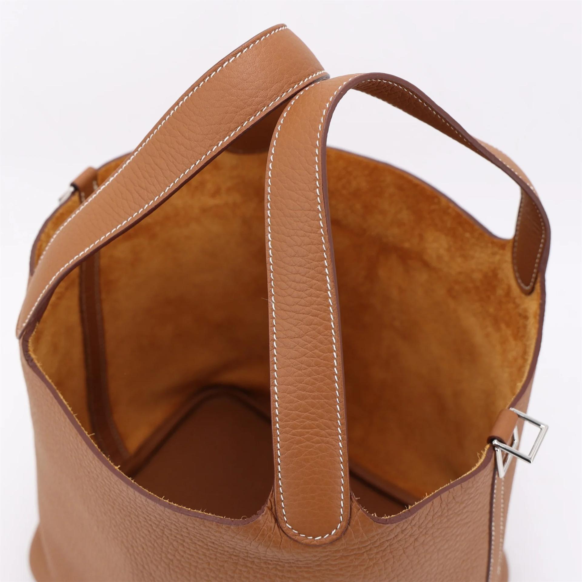 Excellent ( Rank SA ) HERMÈS Picotin Lock MM Gold (37) Clemence Palladium hardware W (2024) - 5