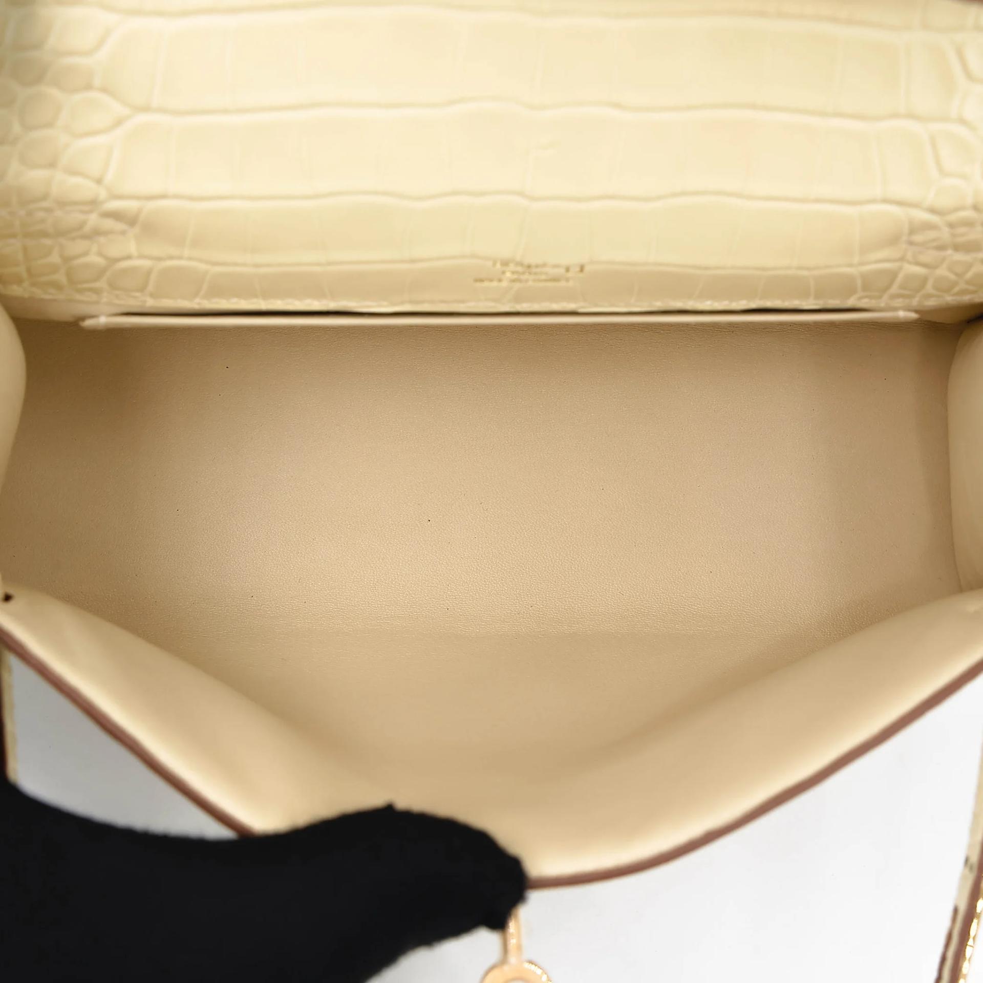 Unused ( Rank NS ) HERMÈS Kelly Pochette Vanille (Y1) Matte Alligator Gold hardware W (2024) - 18
