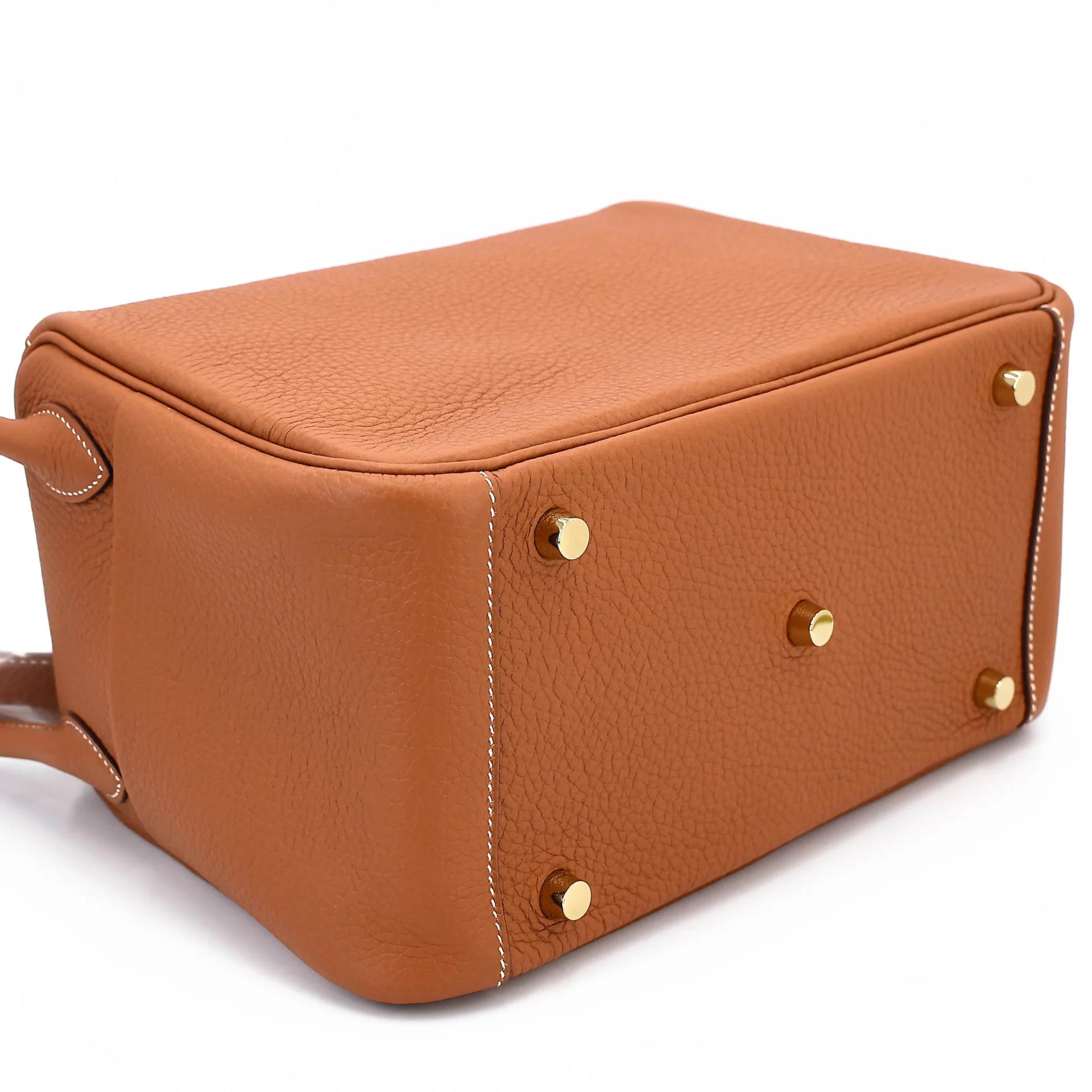 Excellent ( Rank SA ) HERMÈS Lindy 26 Gold (37) Clemence Gold hardware Z (2021) - 7