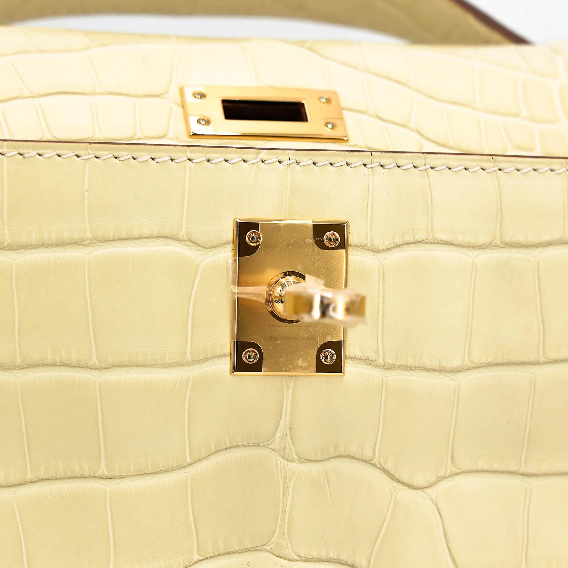 Unused ( Rank NS ) HERMÈS Kelly Pochette Vanille (Y1) Matte Alligator Gold hardware W (2024) - 13