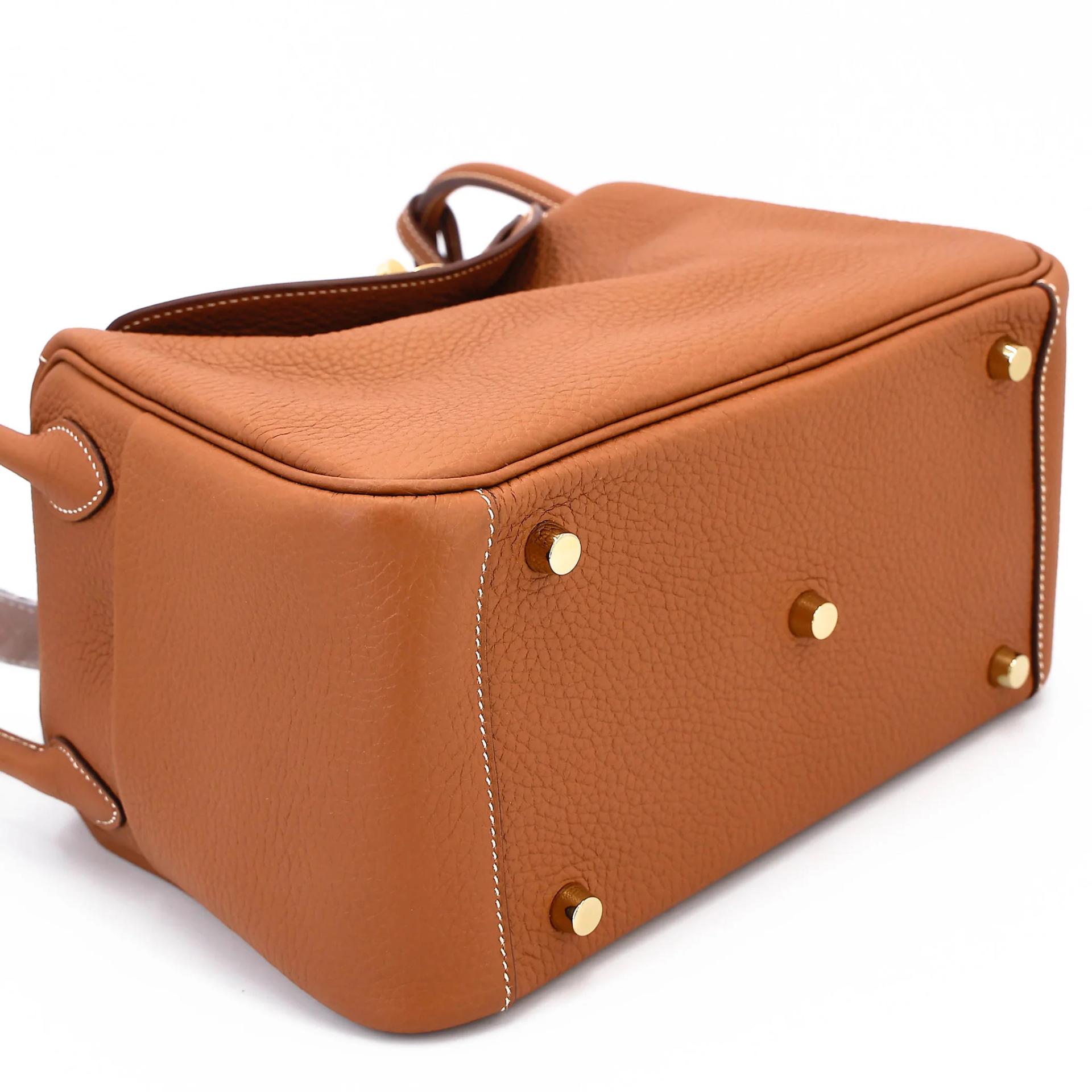 Excellent ( Rank SA ) HERMÈS Lindy 26 Gold (37) Clemence Gold hardware Z (2021) - 5