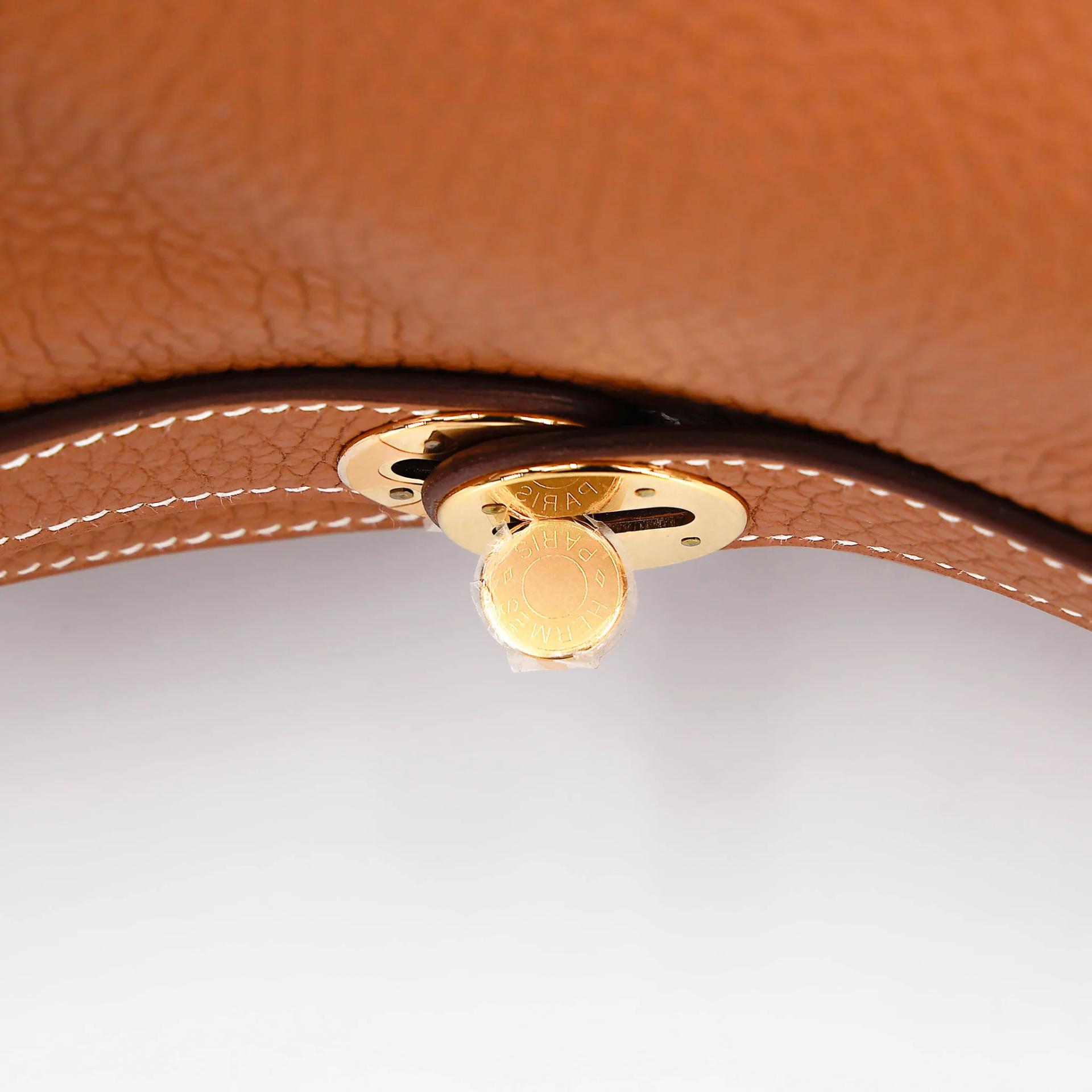 Excellent ( Rank SA ) HERMÈS Lindy 26 Gold (37) Clemence Gold hardware Z (2021) - 11