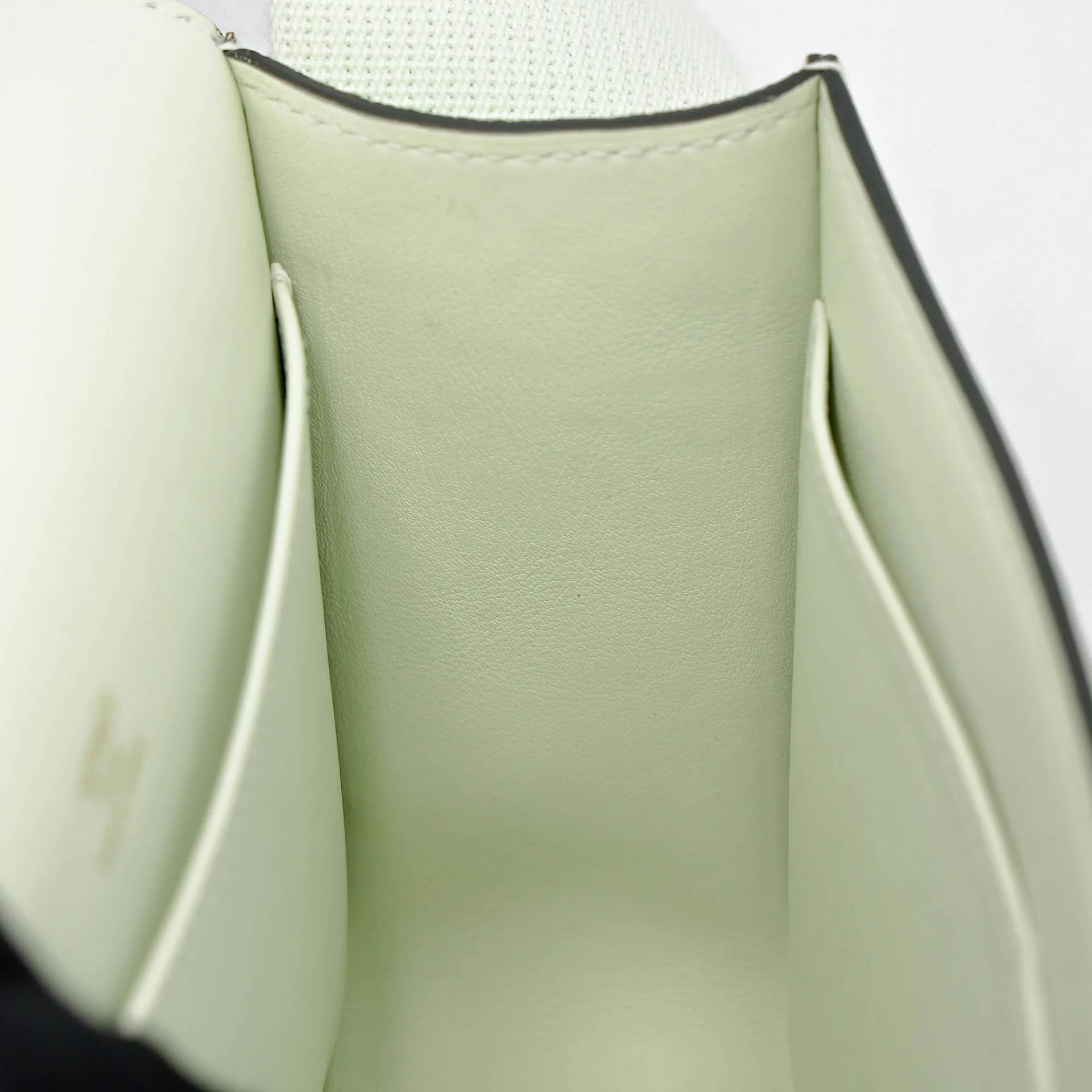 Very Good ( Rank A) HERMÈS Geta Vert Fizz (0S) Chevre Gold hardware B (2023) - 16
