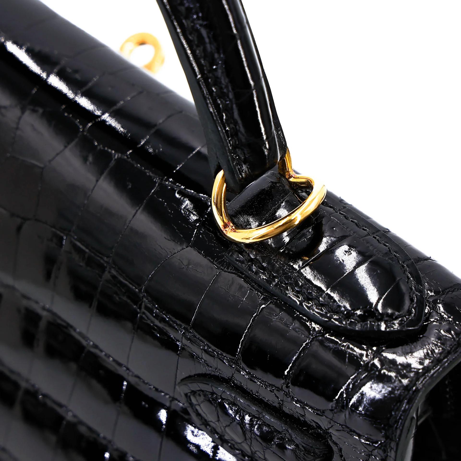 Very Good ( Rank A) HERMÈS Kelly 28 Sellier Noir (89) Shiny Niloticus Crocodile Gold hardware X (2016) - 7