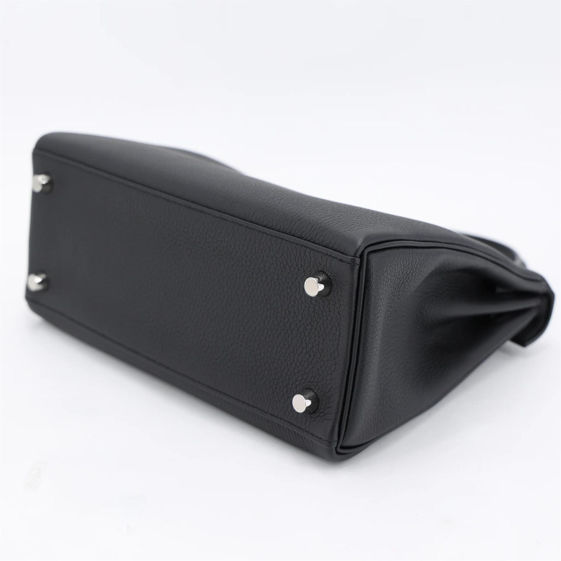 Brand New ( Rank N ) HERMÈS Kelly 25 Noir (89) Togo Brushed Palladium K (2025) - 7