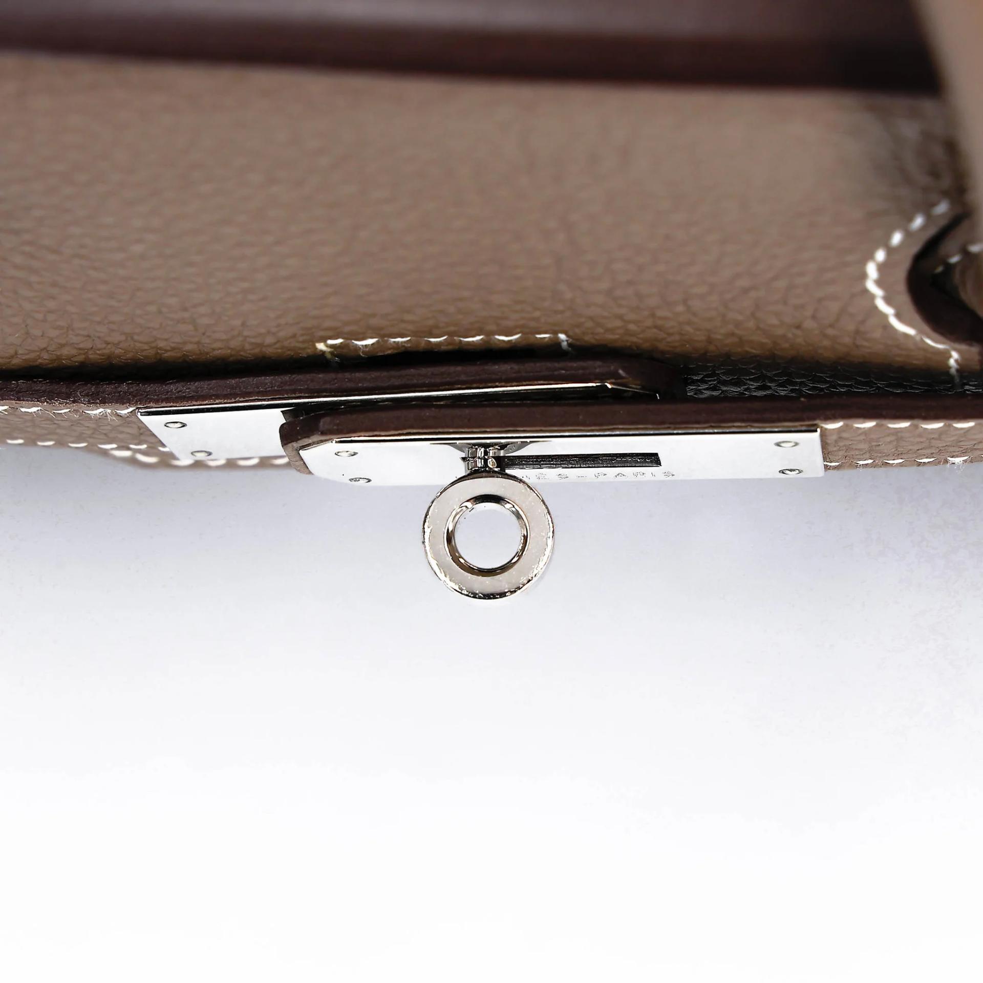 Very Good ( Rank A) HERMÈS Birkin 35 Etoupe (18) Togo Palladium hardware Square O (2011) - 16
