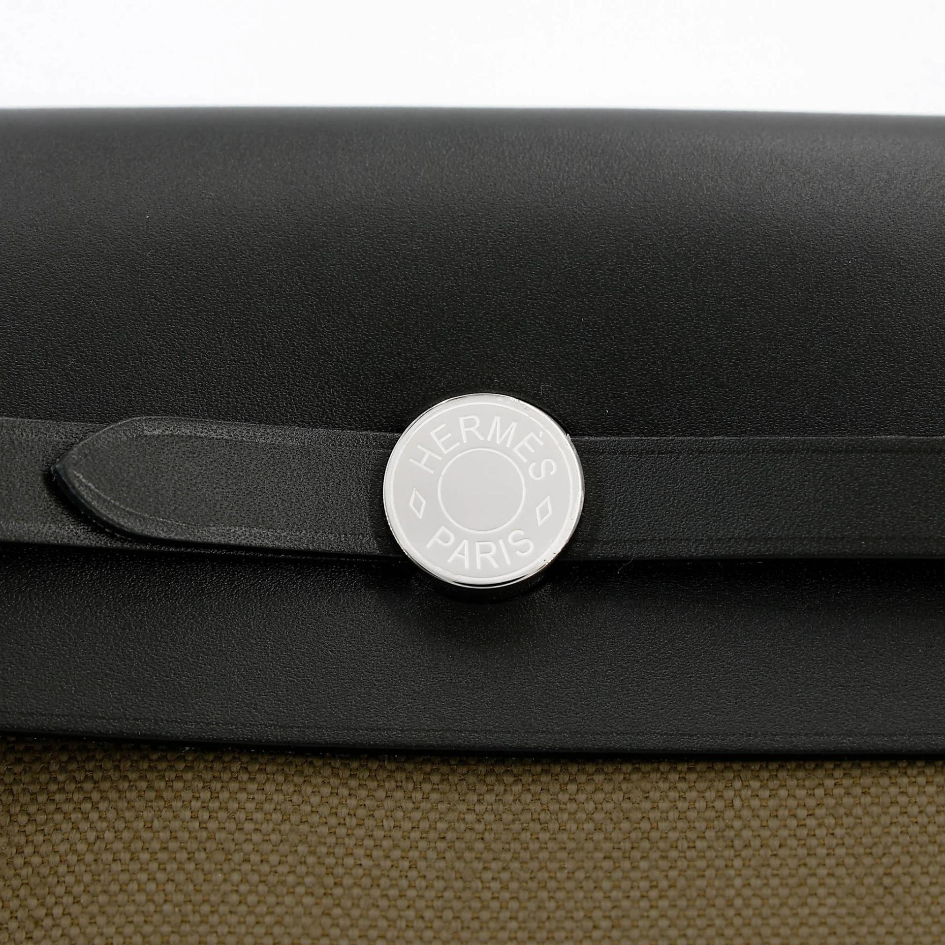 Brand New ( Rank N ) HERMÈS Herbag Zip Mini 20 Vert Olive (61) Toile H canvas Vache Hunter Palladium hardware G (2026) - 13