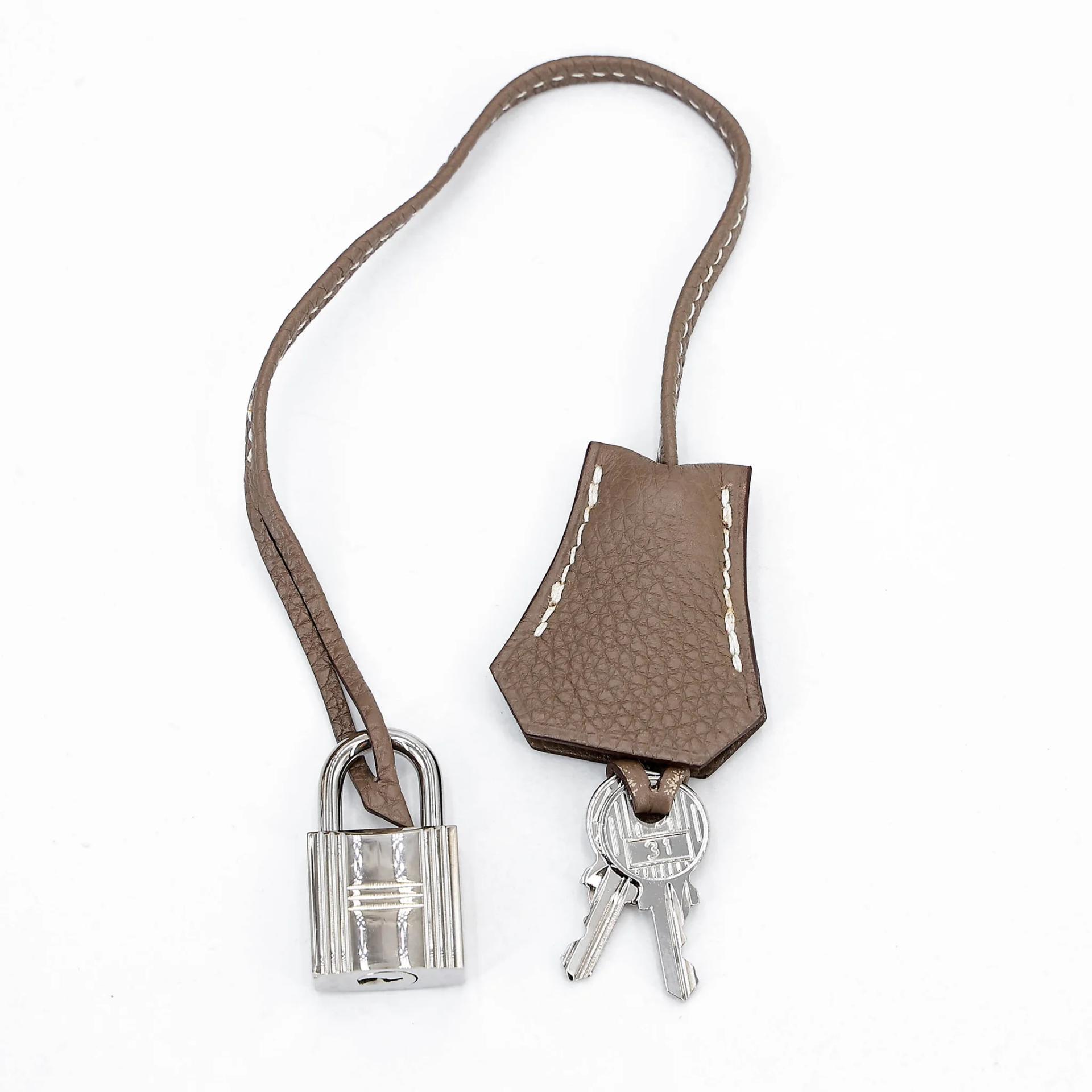 Very Good ( Rank A) HERMÈS Birkin 35 Etoupe (18) Togo Palladium hardware Square O (2011) - 28