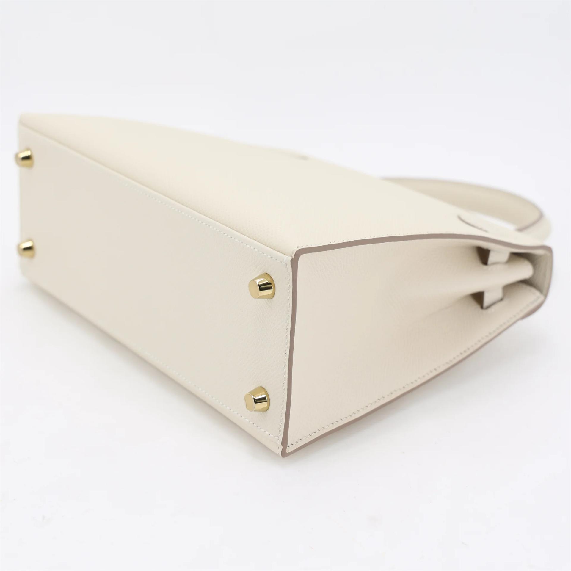 Excellent ( Rank SA ) HERMÈS Kelly 25 Sellier Craie (10) Epsom Permabrass hardware G (2026) - 7
