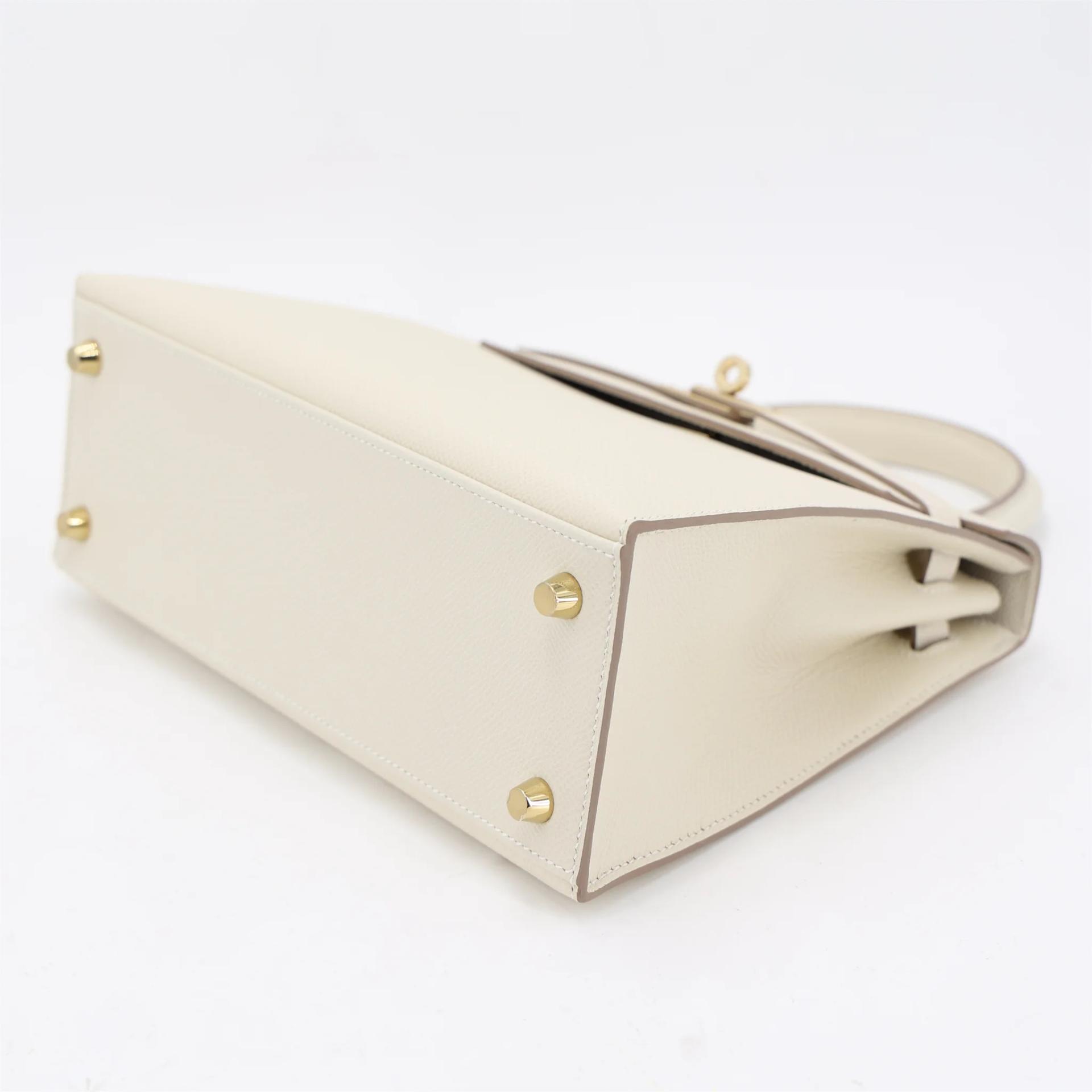 Excellent ( Rank SA ) HERMÈS Kelly 25 Sellier Craie (10) Epsom Permabrass hardware G (2026) - 5