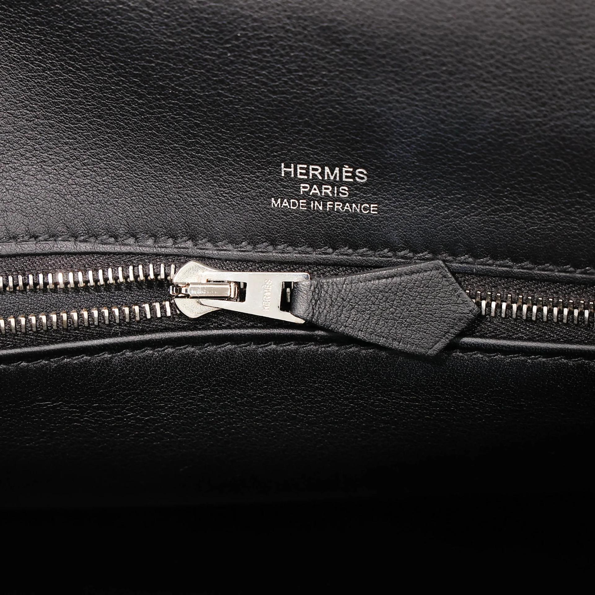 Very Good ( Rank A) HERMÈS Kelly 28 Sellier Noir (89) Toile H canvas Swift Palladium hardware Z (2021) - 17