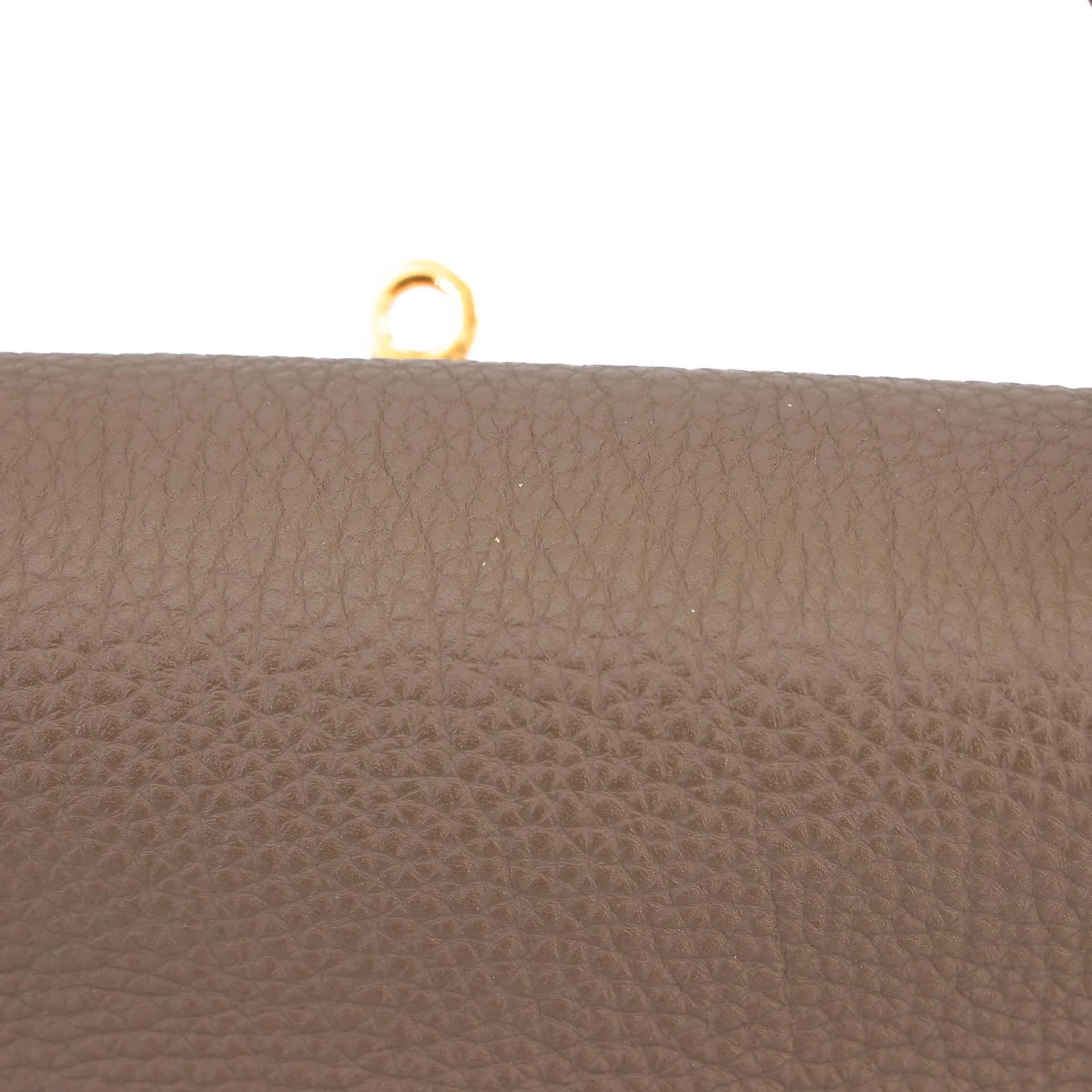 Very Good ( Rank A) HERMÈS Kelly 28 Etoupe (18) Togo Gold hardware T (2015) - 13