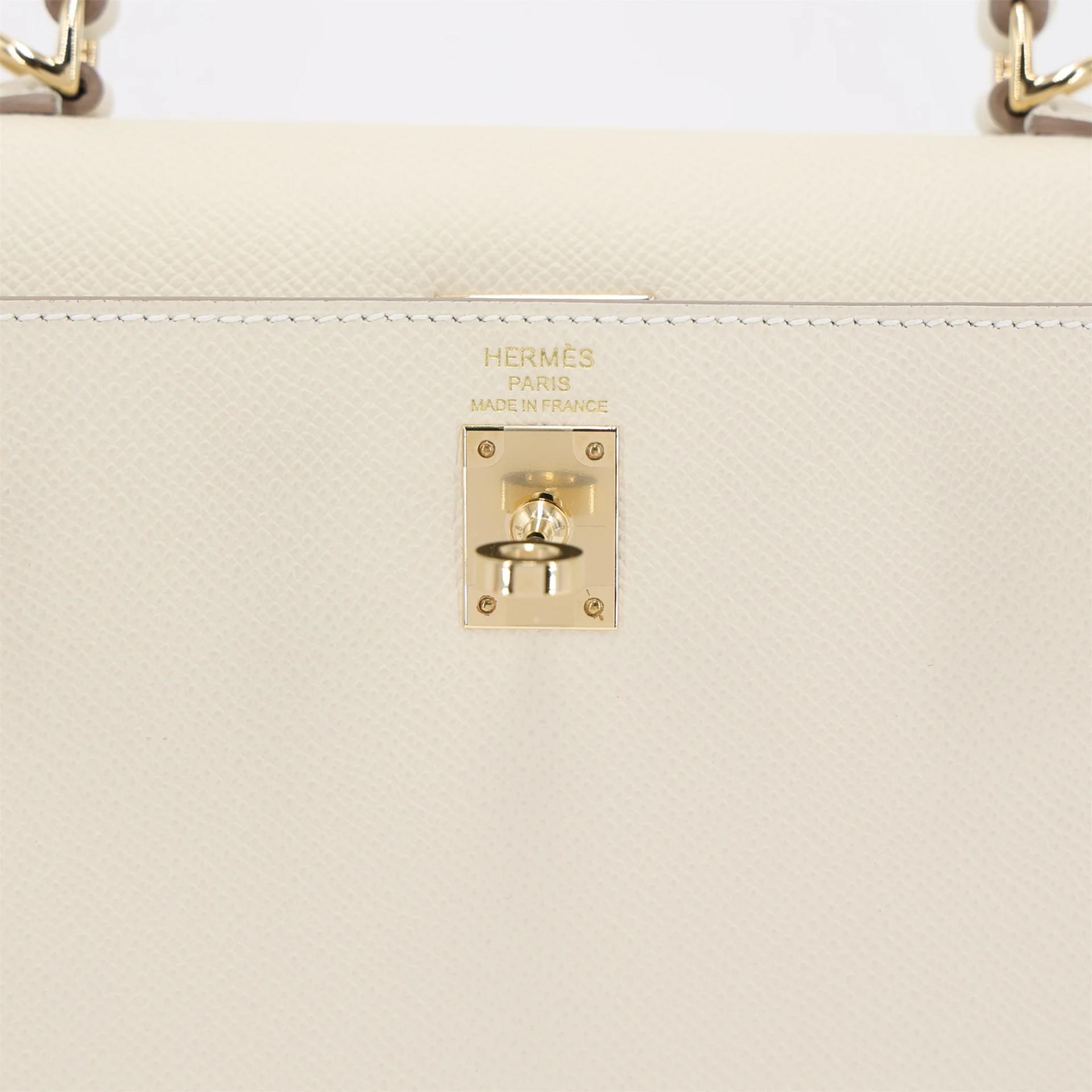 Excellent ( Rank SA ) HERMÈS Kelly 25 Sellier Craie (10) Epsom Permabrass hardware G (2026) - 10