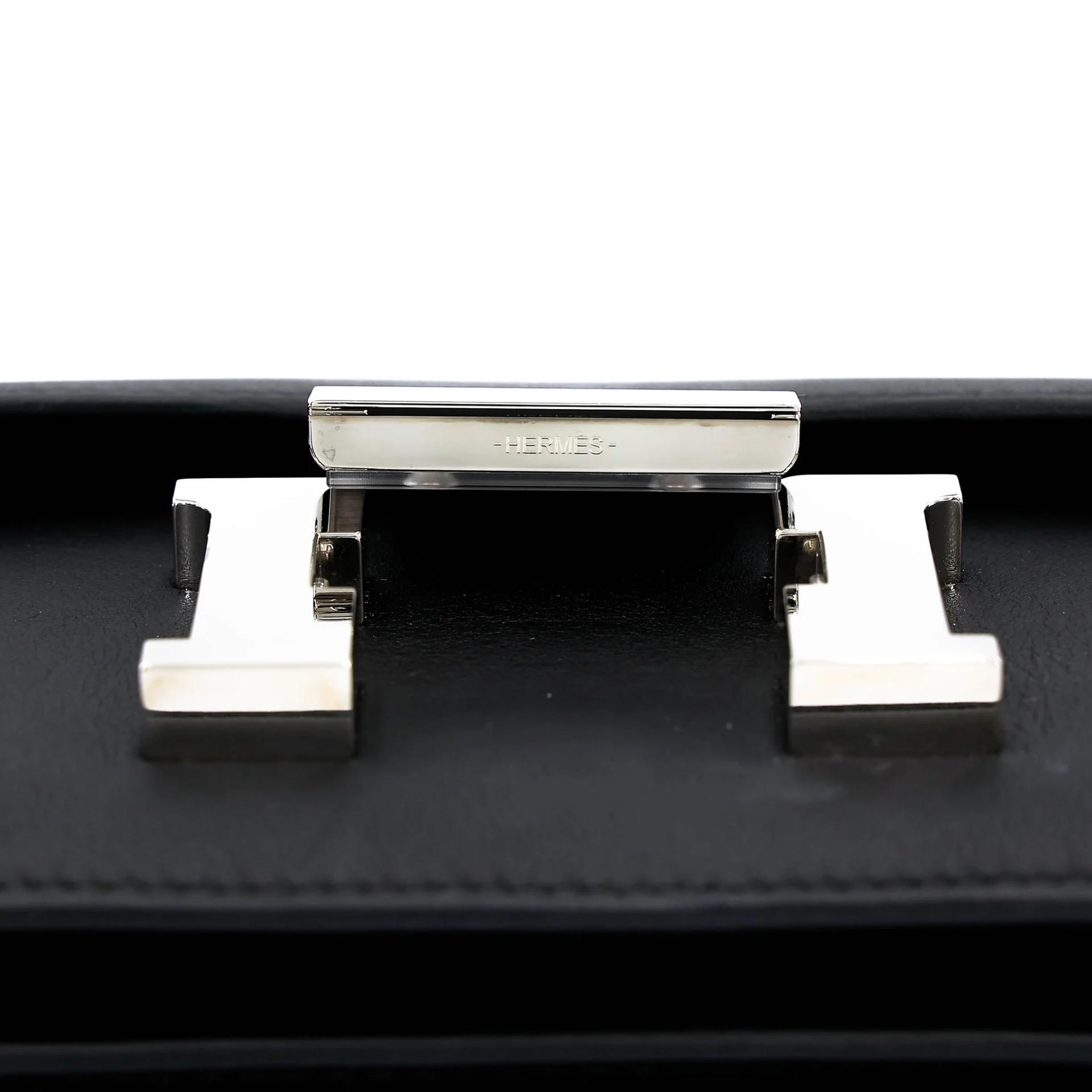Excellent ( Rank SA ) HERMÈS Constance Mini Noir (89) Swift Palladium hardware Z (2021) - 9