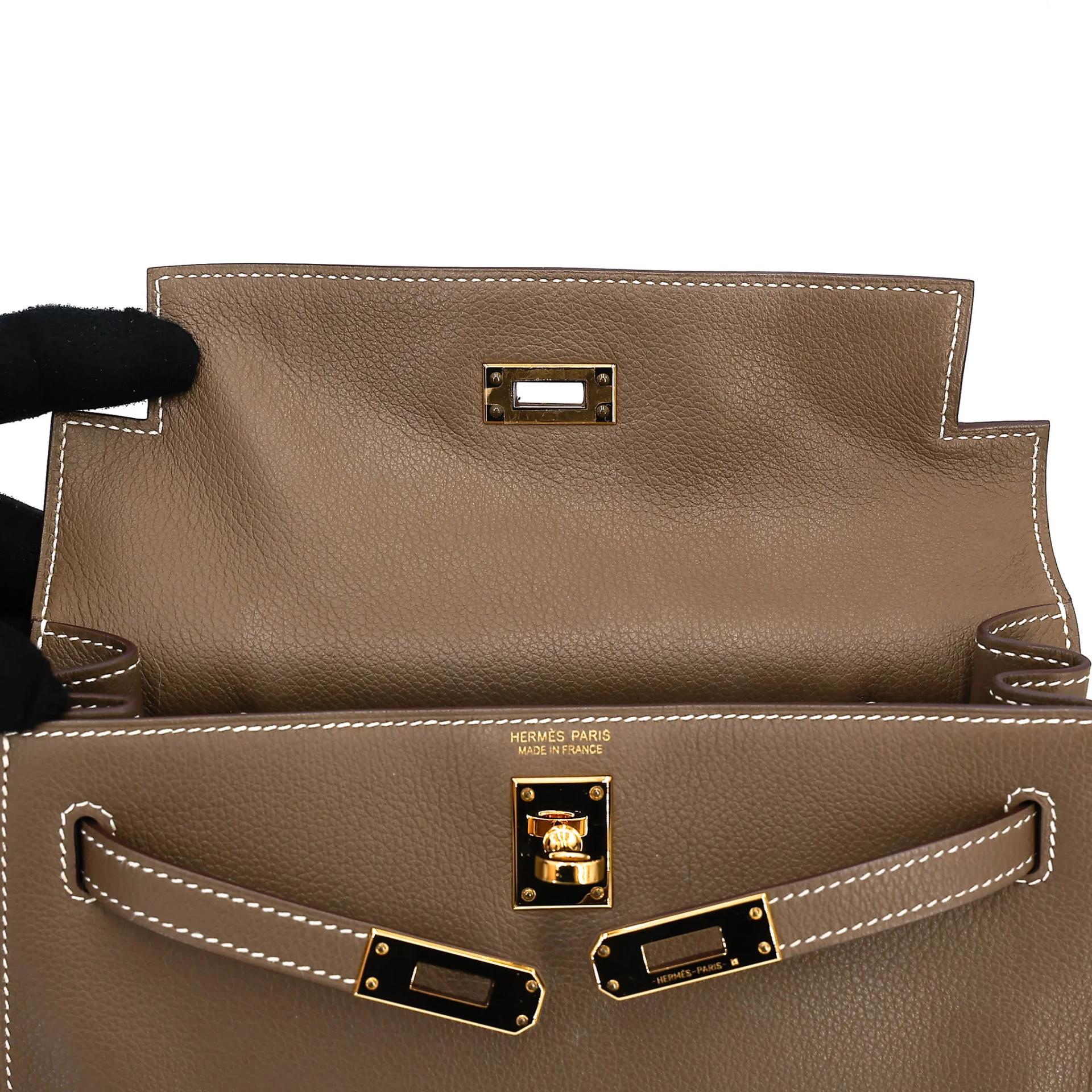 Very Good ( Rank A) HERMÈS Kelly Danse Etoupe (18) Evercolor Gold hardware W (2024) - 12