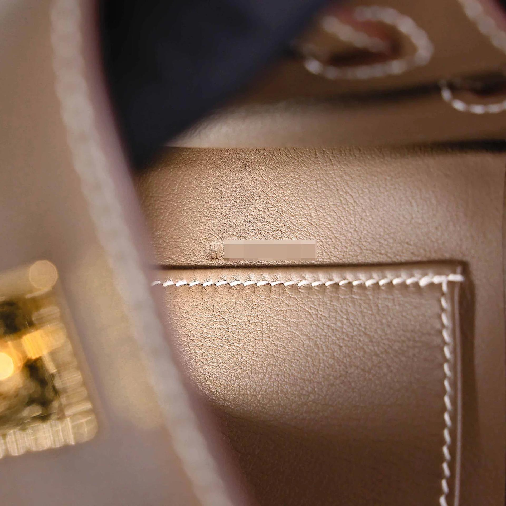 Very Good ( Rank A) HERMÈS Kelly Danse Etoupe (18) Evercolor Gold hardware W (2024) - 14