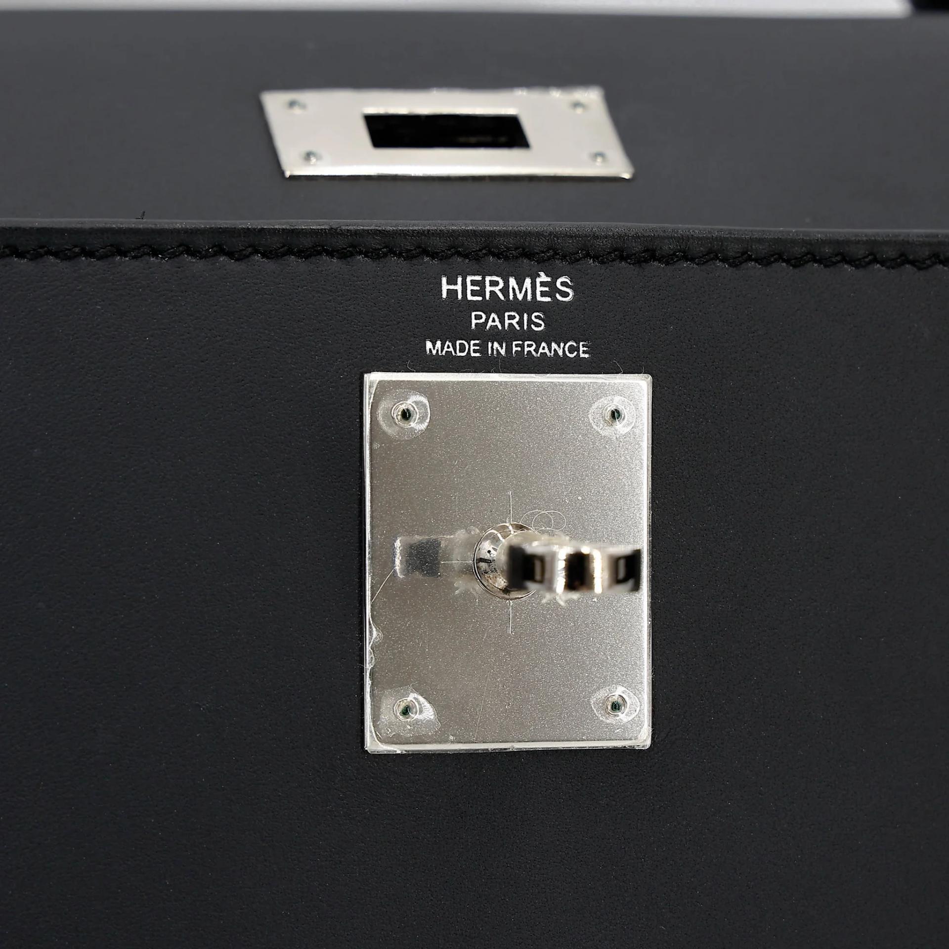 Very Good ( Rank A) HERMÈS Kelly 28 Sellier Noir (89) Sombrero Palladium hardware T (2015) - 22