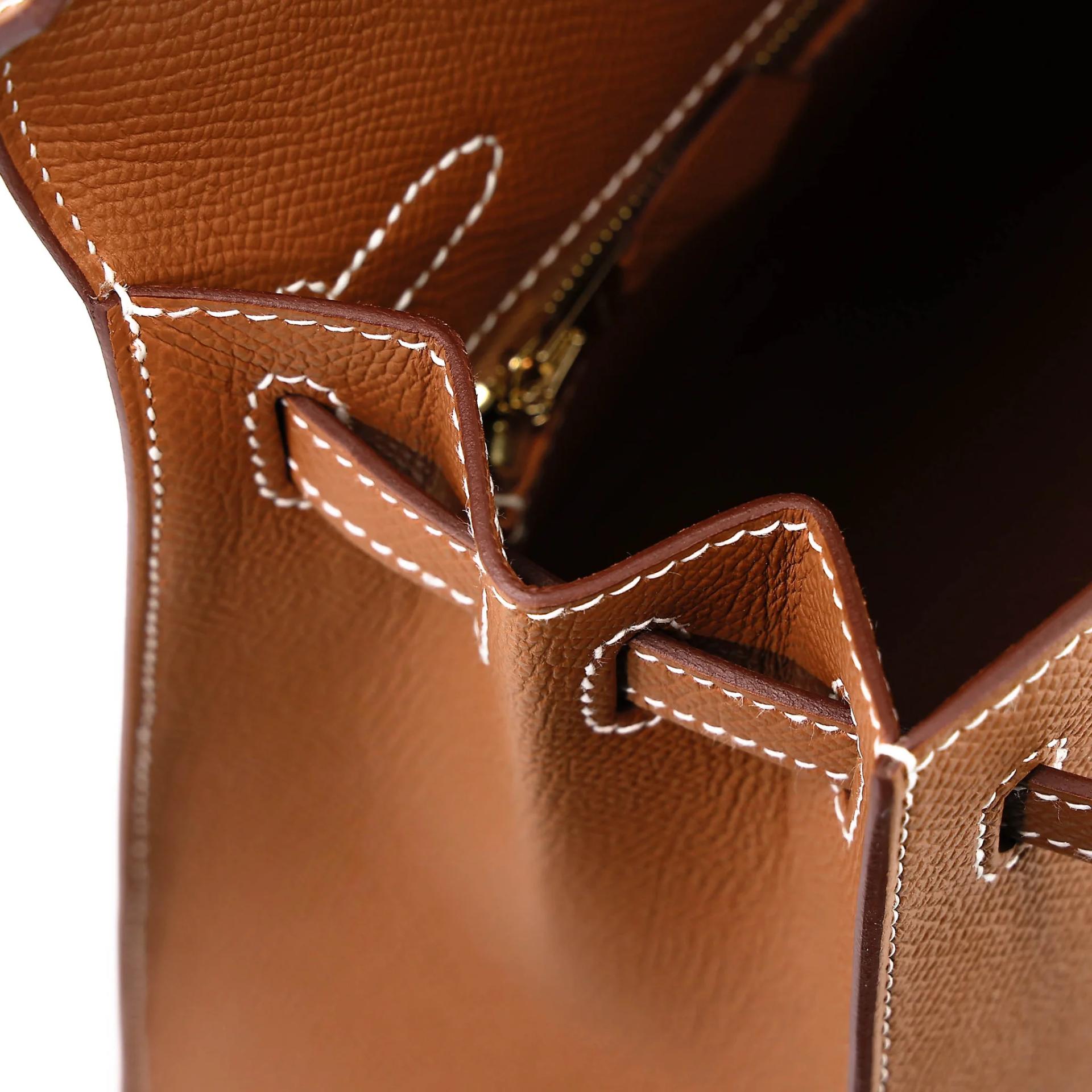Brand New ( Rank N ) HERMÈS Kelly 25 Sellier Gold (37) Epsom Gold hardware G (2026) - 17