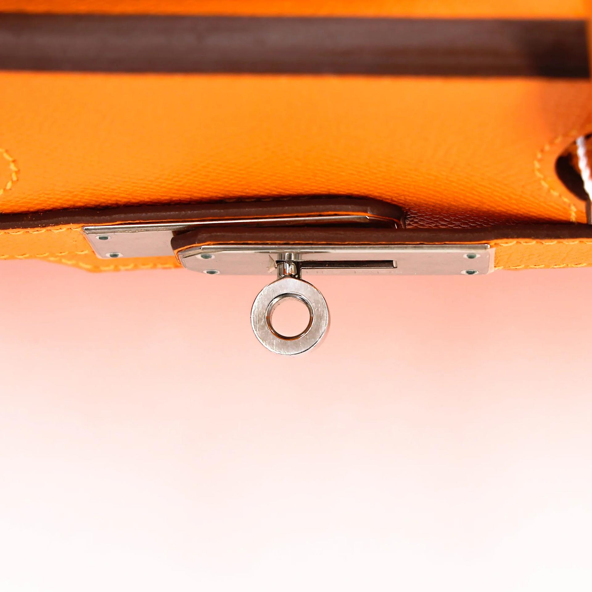 Very Good ( Rank A) HERMÈS Birkin 30 Jaune d’Or (9V) Epsom Palladium hardware Square P (2012) - 19