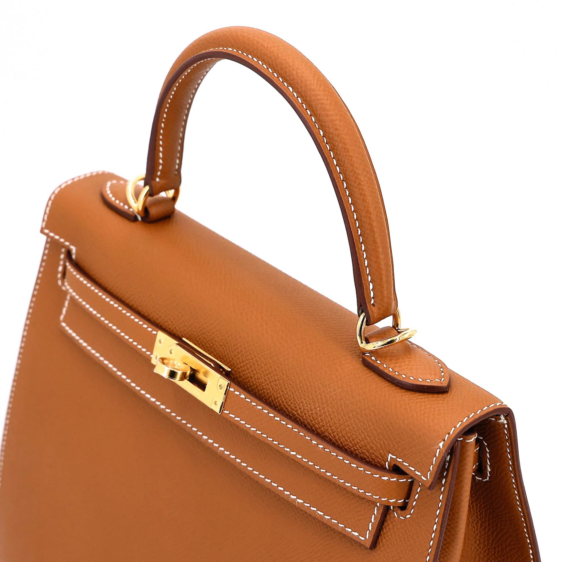 Brand New ( Rank N ) HERMÈS Kelly 25 Sellier Gold (37) Epsom Gold hardware G (2026) - 3