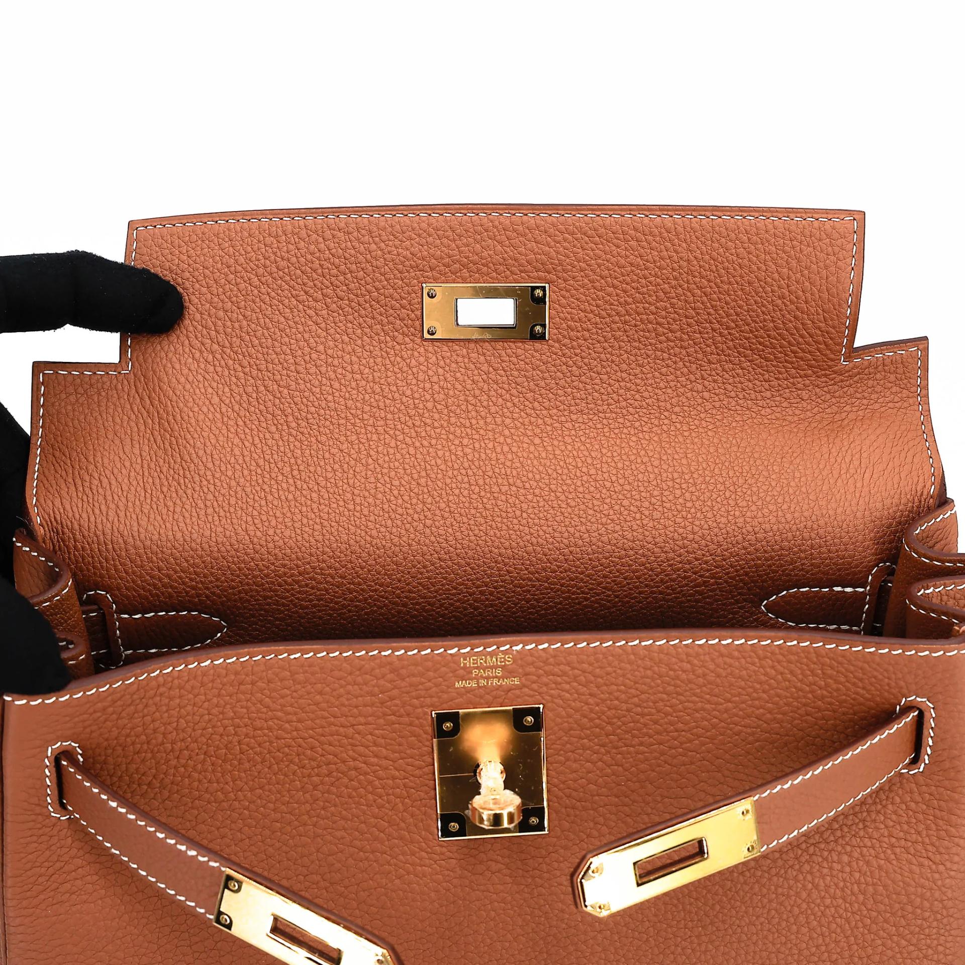 Unused ( Rank NS ) HERMÈS Kelly 28 Gold (37) Togo Gold hardware B (2023) - 13