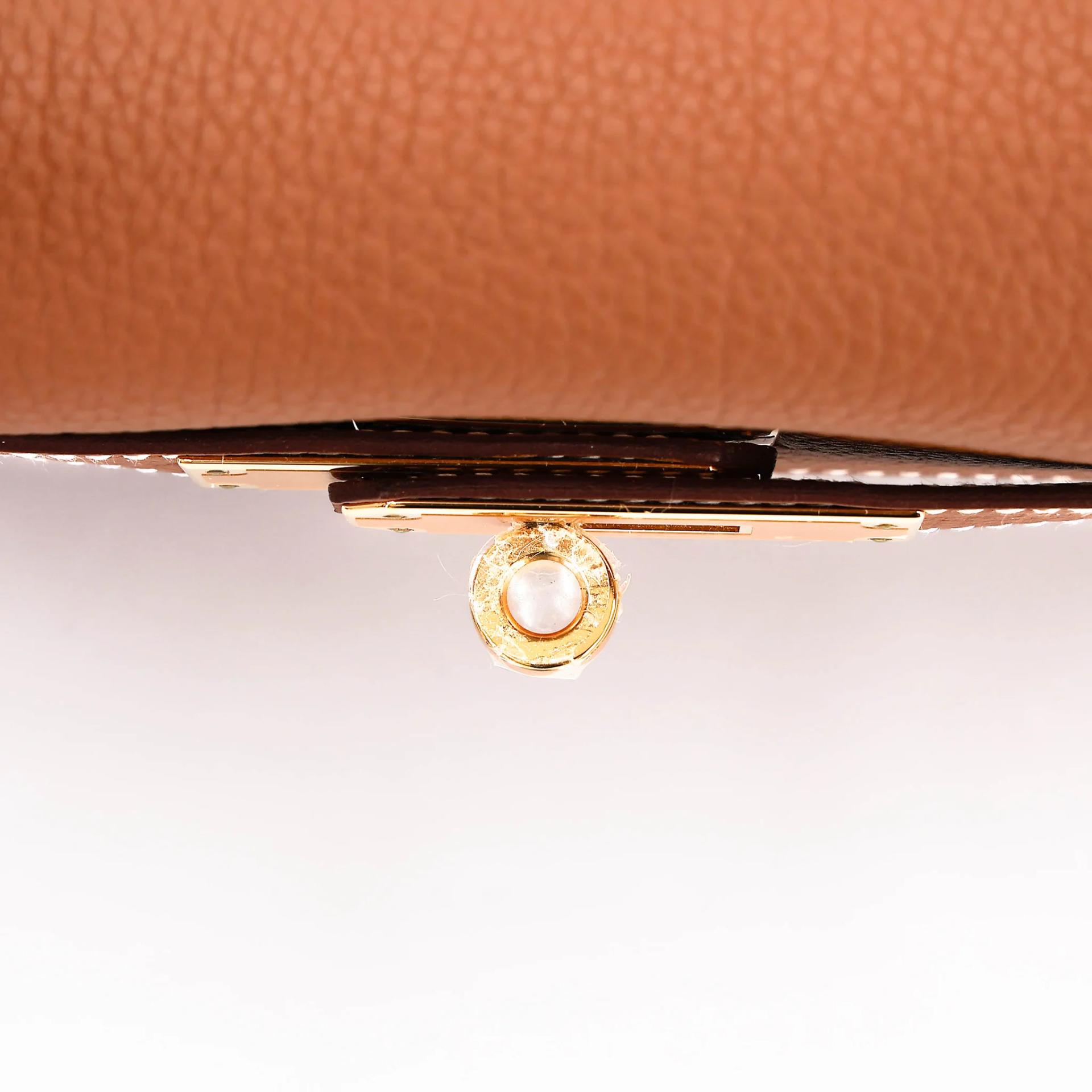 Unused ( Rank NS ) HERMÈS Kelly 28 Gold (37) Togo Gold hardware B (2023) - 10