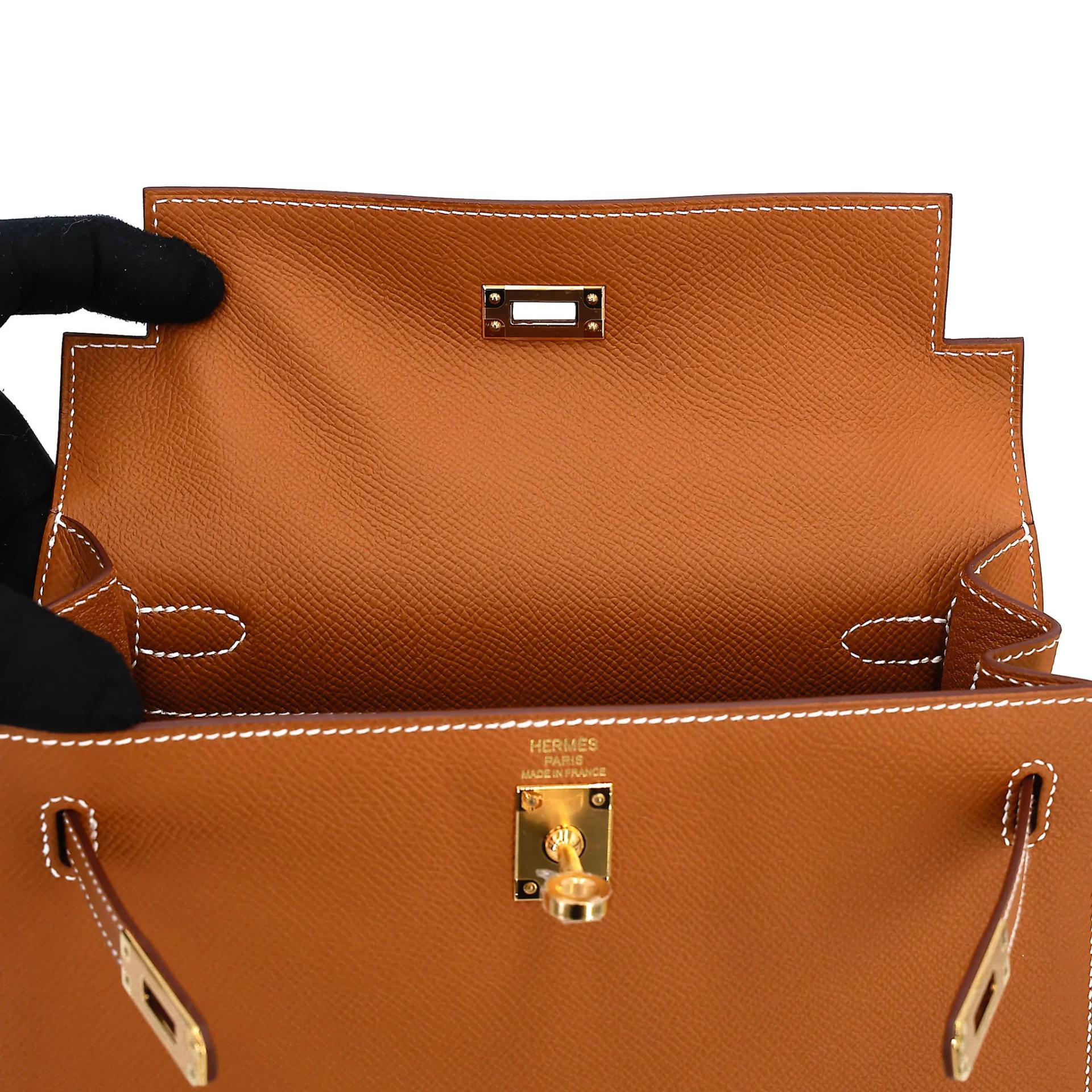 Brand New ( Rank N ) HERMÈS Kelly 25 Sellier Gold (37) Epsom Gold hardware G (2026) - 11