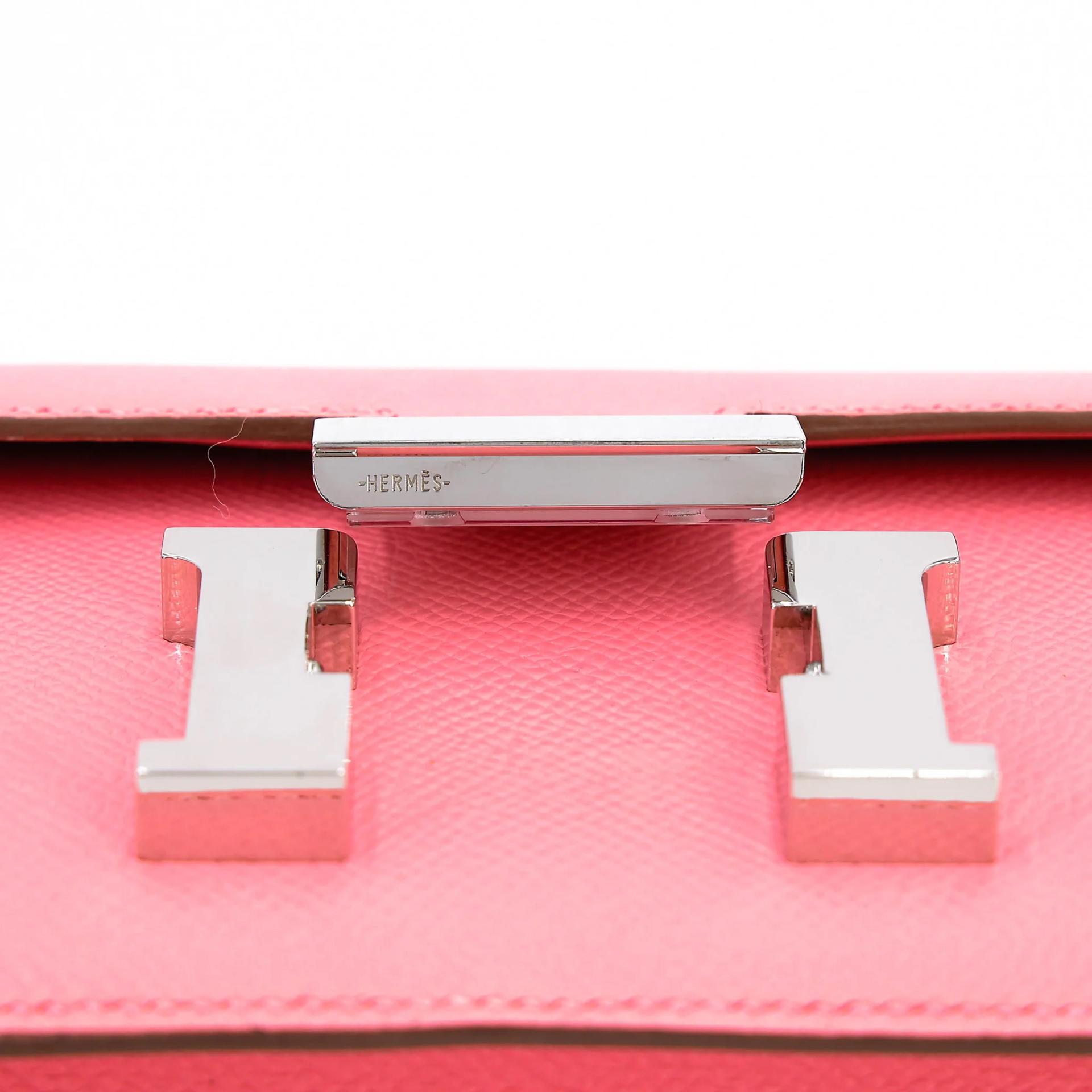 Very Good ( Rank A) HERMÈS Constance Mini 19 Mirror Rose Confetti (1Q) Epsom Palladium hardware B (2023) - 12