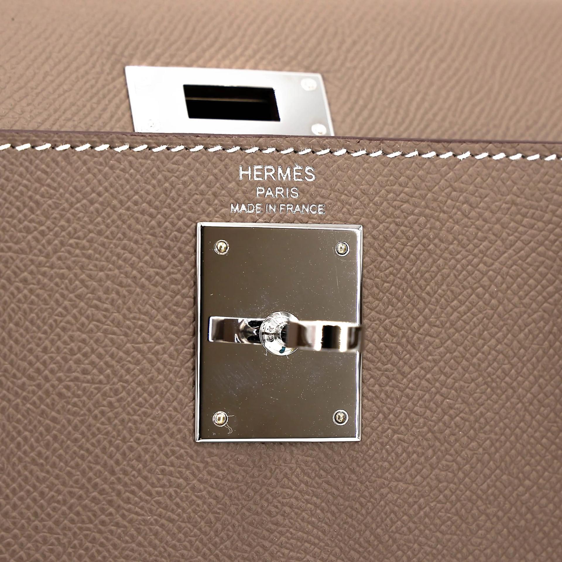 未使用保存品 HERMÈS 愛馬仕 Kelly 28 外縫 18 大象灰 Etoupe Epsom牛皮 銀扣 Y刻 2020年 - 14