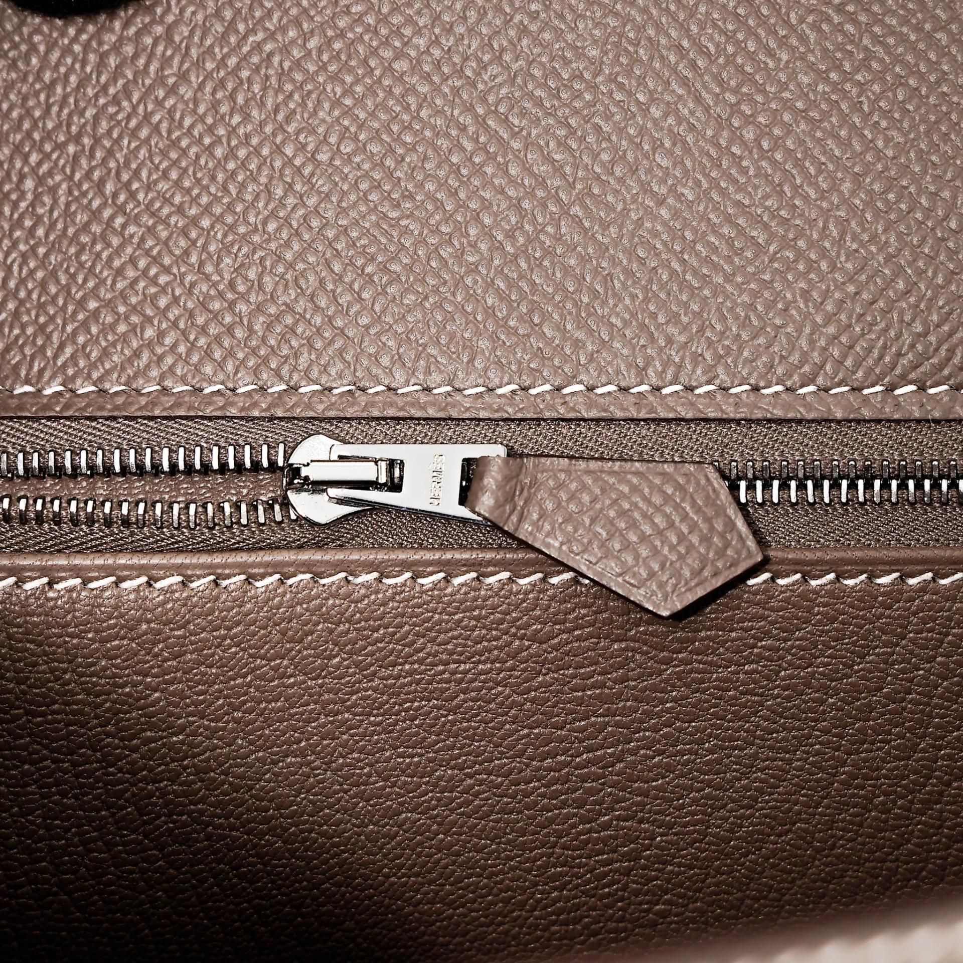 未使用保存品 HERMÈS 愛馬仕 Kelly 28 外縫 18 大象灰 Etoupe Epsom牛皮 銀扣 Y刻 2020年 - 15