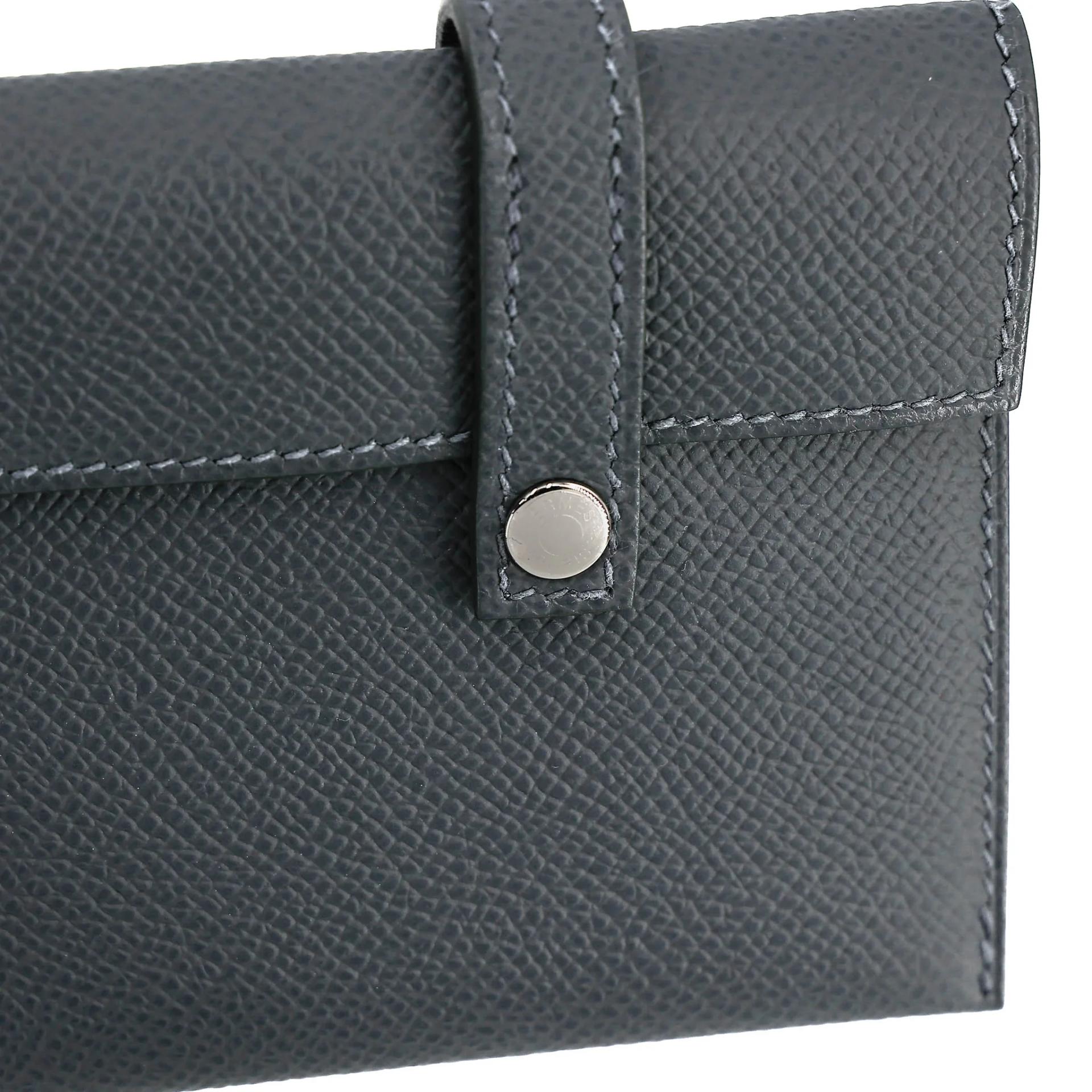 未使用保存品 HERMÈS 愛馬仕 限量收藏款 Kelly Doll Picto U4 絲絨綠 Vert Vertigo 37 金棕色 Gold B3 坦桑尼亞藍 Bleu Zanzibar H0 Gris misty 霧霾灰 Epsom牛皮 銀扣 W刻 2024年 - 30