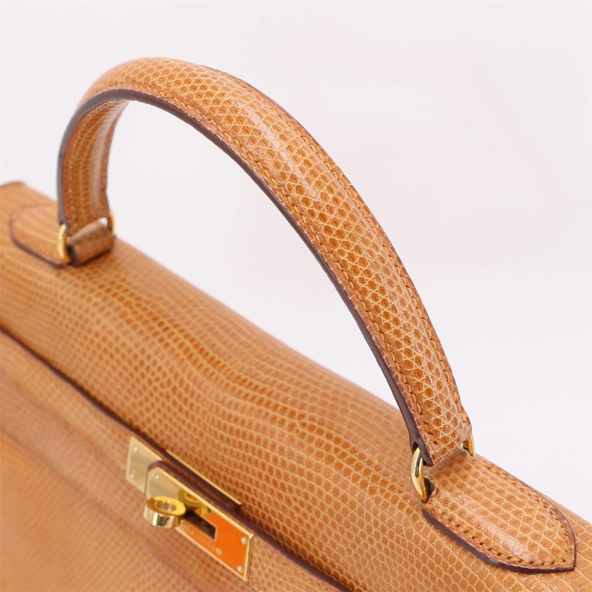 Good ( Rank AB) HERMÈS Kelly 32 Sellier Natural (27) Lizard Gold hardware Circle X (1994) - 3