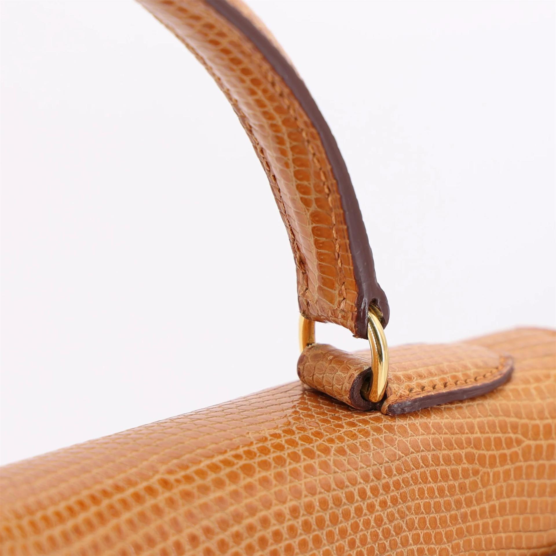 Good ( Rank AB) HERMÈS Kelly 32 Sellier Natural (27) Lizard Gold hardware Circle X (1994) - 8