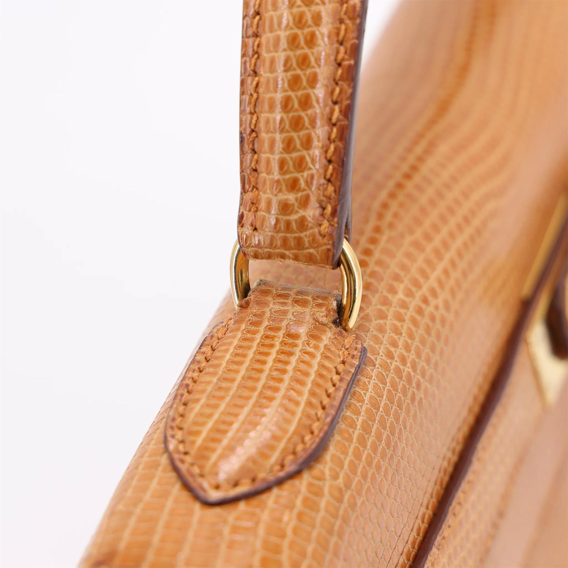 Good ( Rank AB) HERMÈS Kelly 32 Sellier Natural (27) Lizard Gold hardware Circle X (1994) - 9