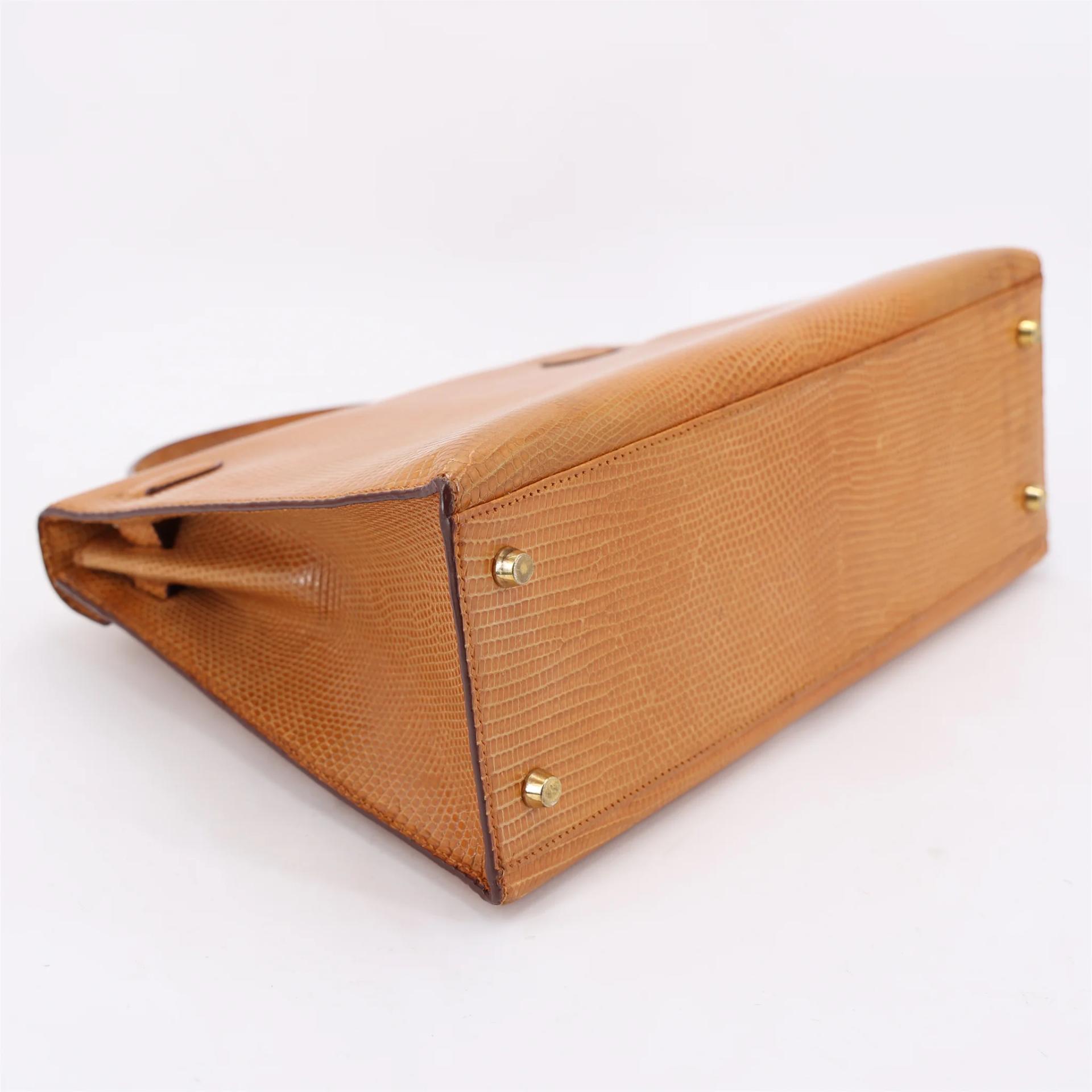 Good ( Rank AB) HERMÈS Kelly 32 Sellier Natural (27) Lizard Gold hardware Circle X (1994) - 6
