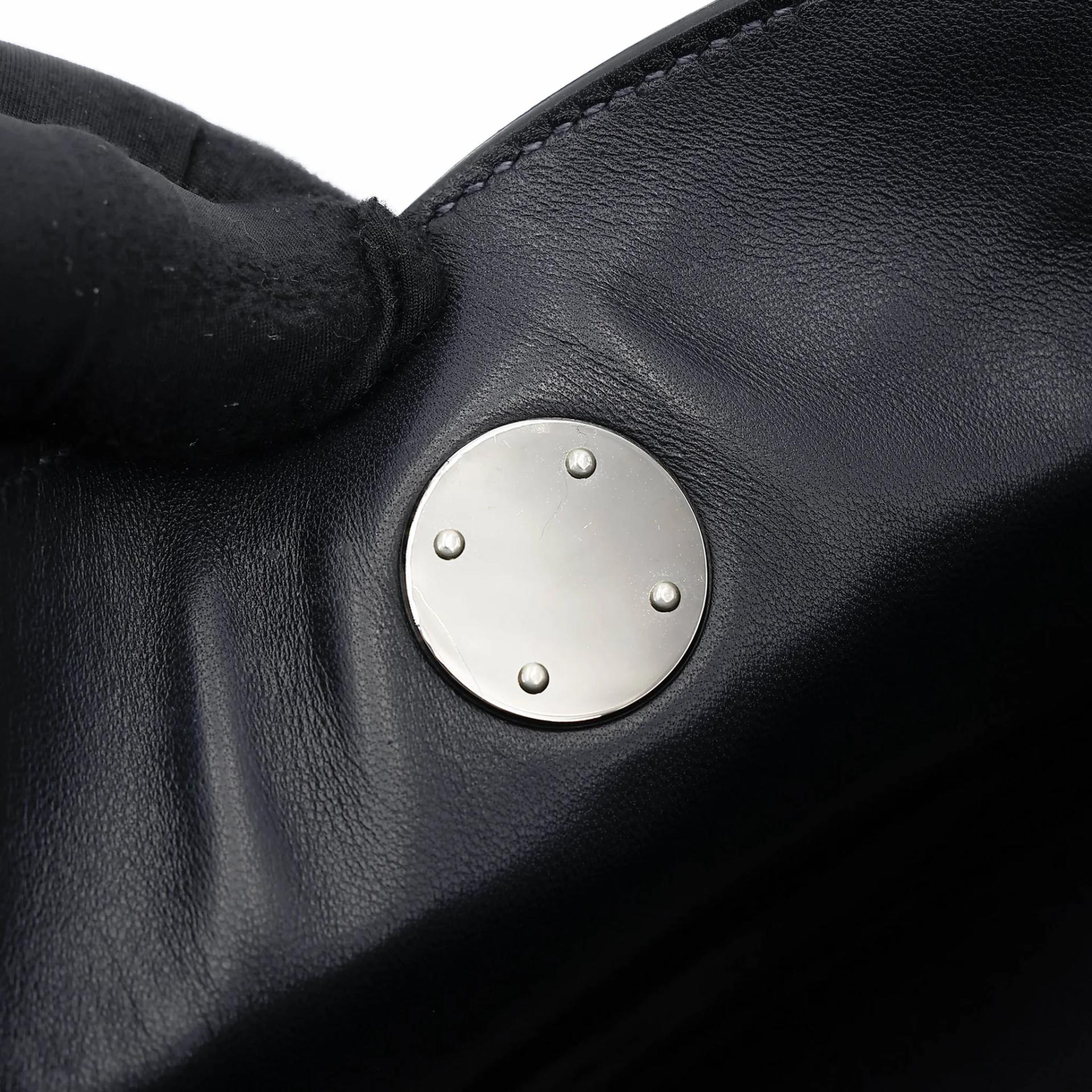 Very Good ( Rank A) HERMÈS Lindy 26 Bleu Indigo (76) Matte Niloticus Crocodile Palladium hardware X (2016) - 23