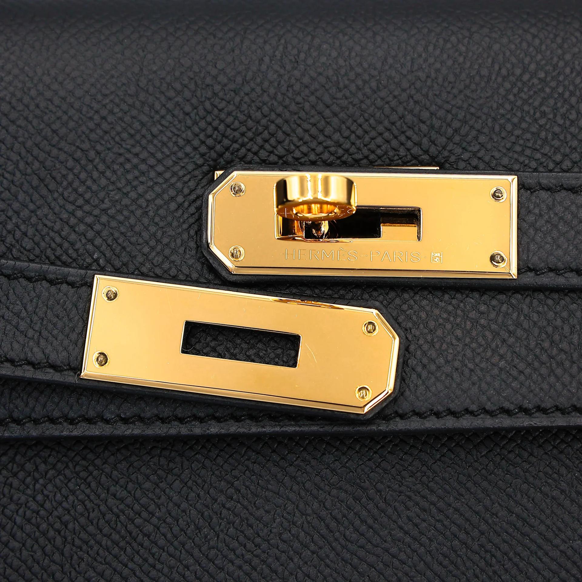 Excellent ( Rank SA ) HERMÈS Kelly 32 Sellier Noir (89) Epsom Gold hardware D (2019) - 8