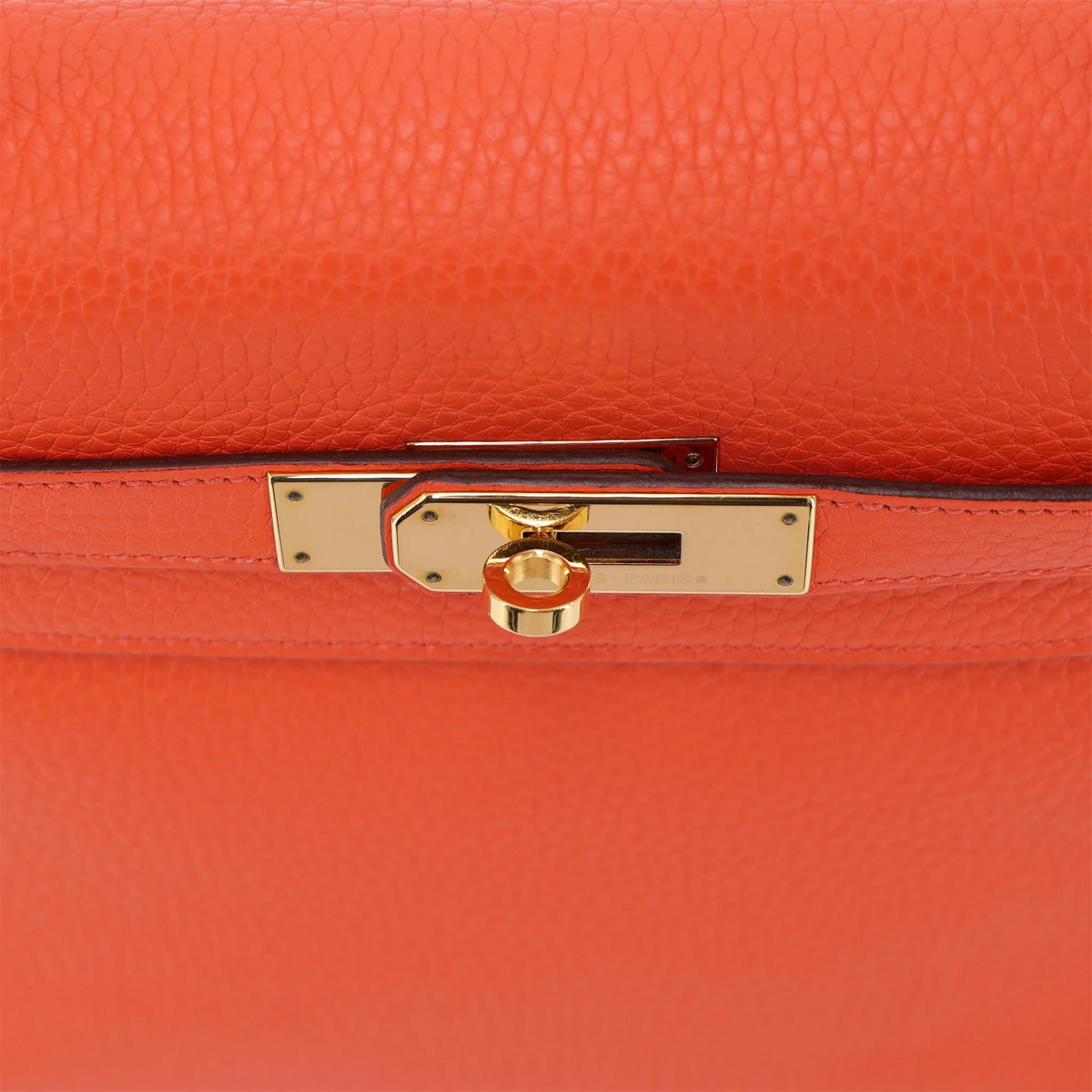 Very Good ( Rank A) HERMÈS Kelly 28 Orange Poppy (8V) Clemence Gold hardware T (2015) - 10