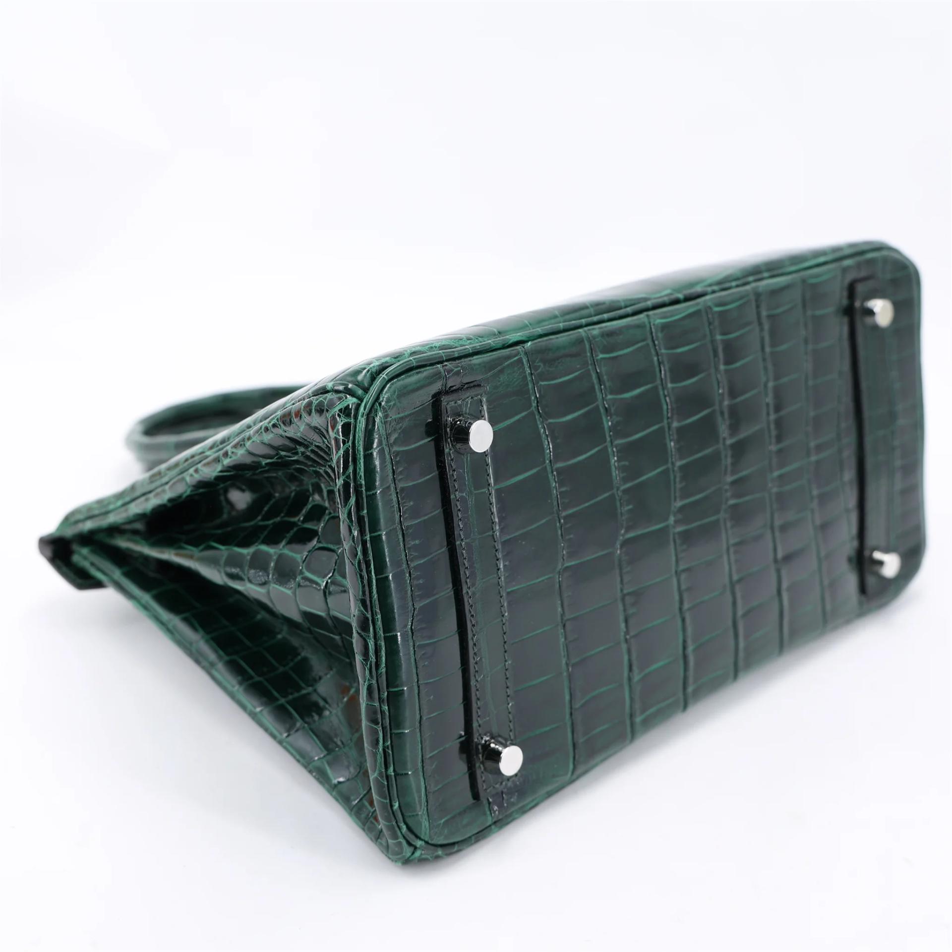 Very Good ( Rank A) HERMÈS Birkin 30 Vert Fonce (67) Shiny Niloticus Crocodile Palladium hardware Square Q (2013) - 6