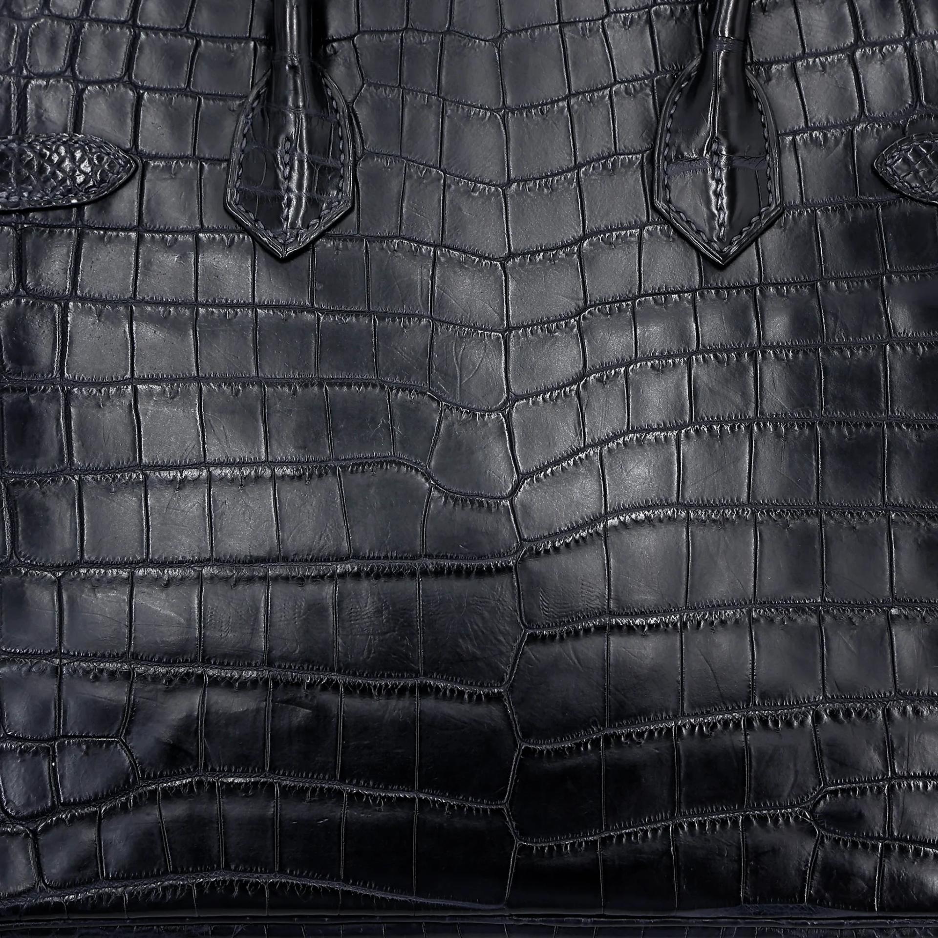 Very Good ( Rank A) HERMÈS Birkin 30 Bleu Indigo (76) Matte Niloticus Crocodile Palladium hardware Square M (2009) - 12