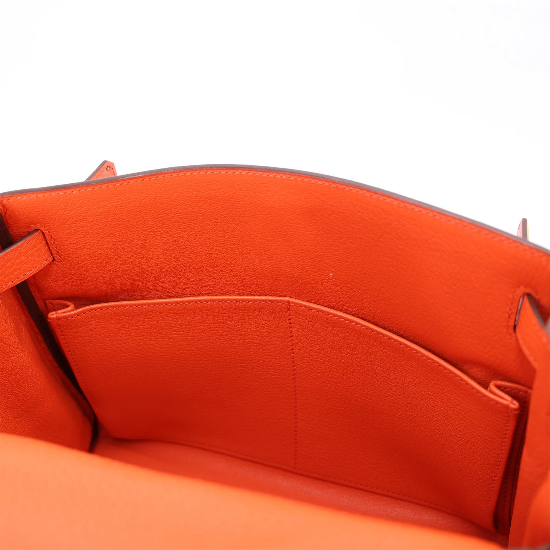 Very Good ( Rank A) HERMÈS Kelly 28 Orange Poppy (8V) Clemence Gold hardware T (2015) - 18